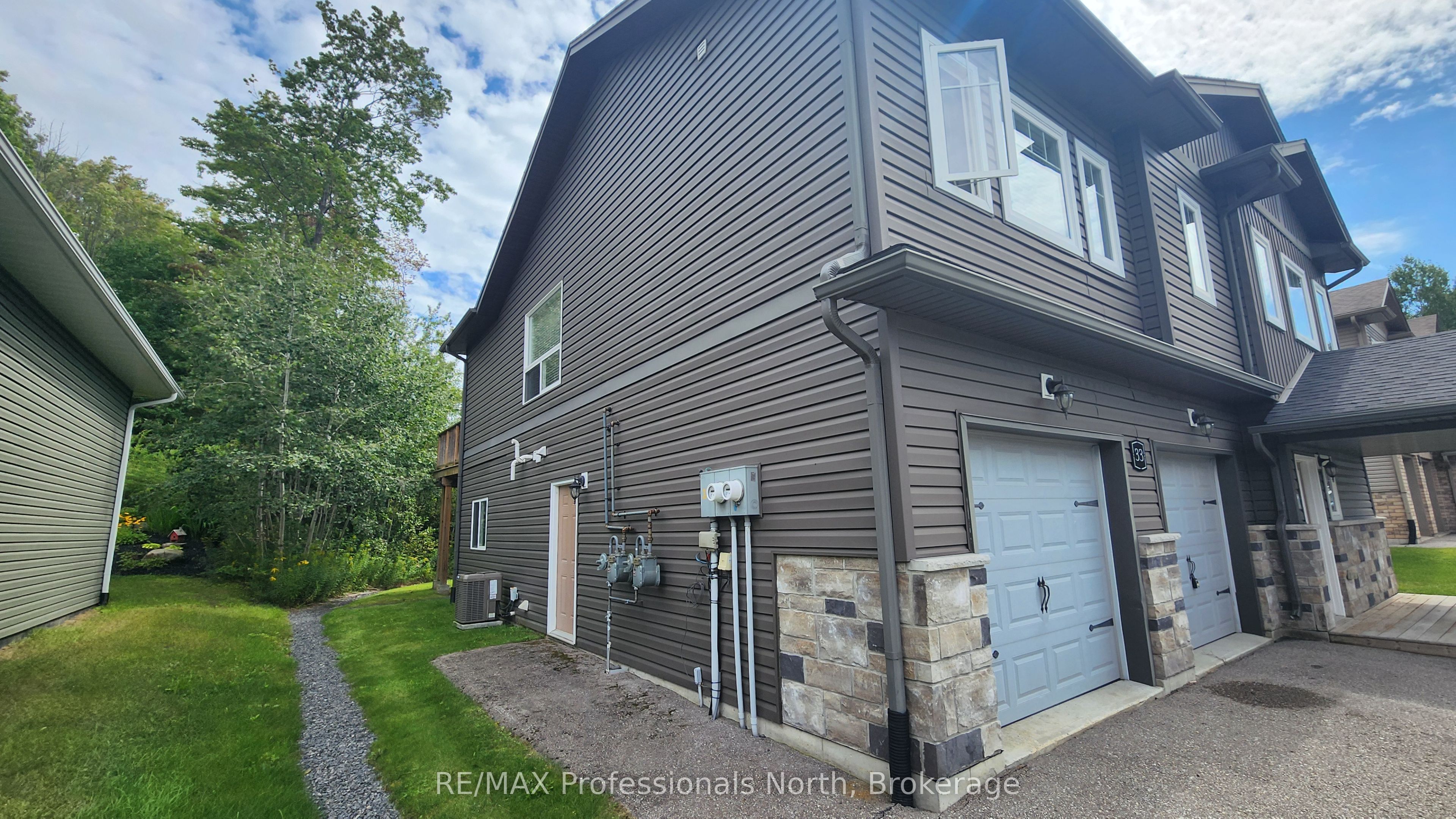 33 Goodwin Drive Property Photo 2