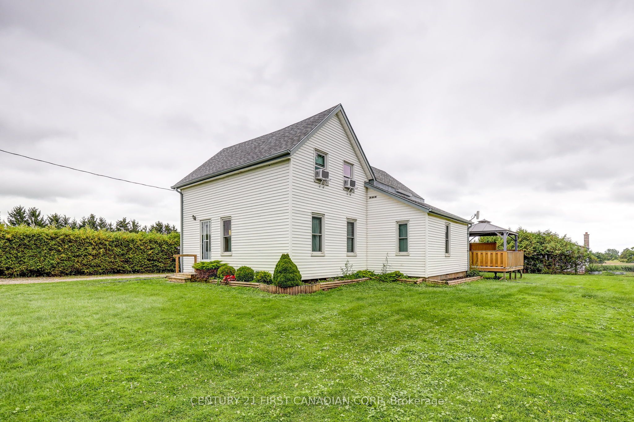 45687 Fruit Ridge Line Property Photo 1
