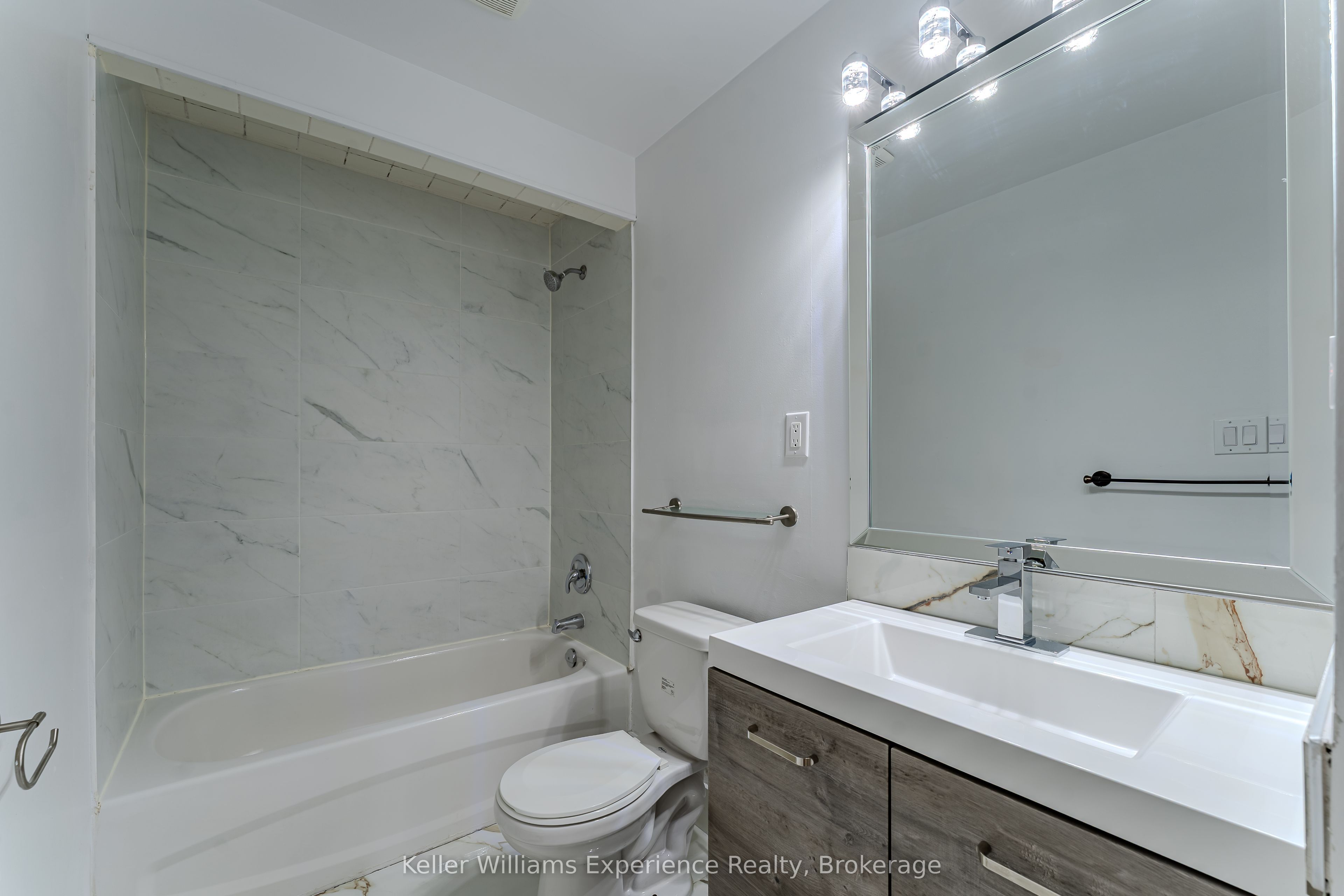 1088 8th Street E Property Photo 18