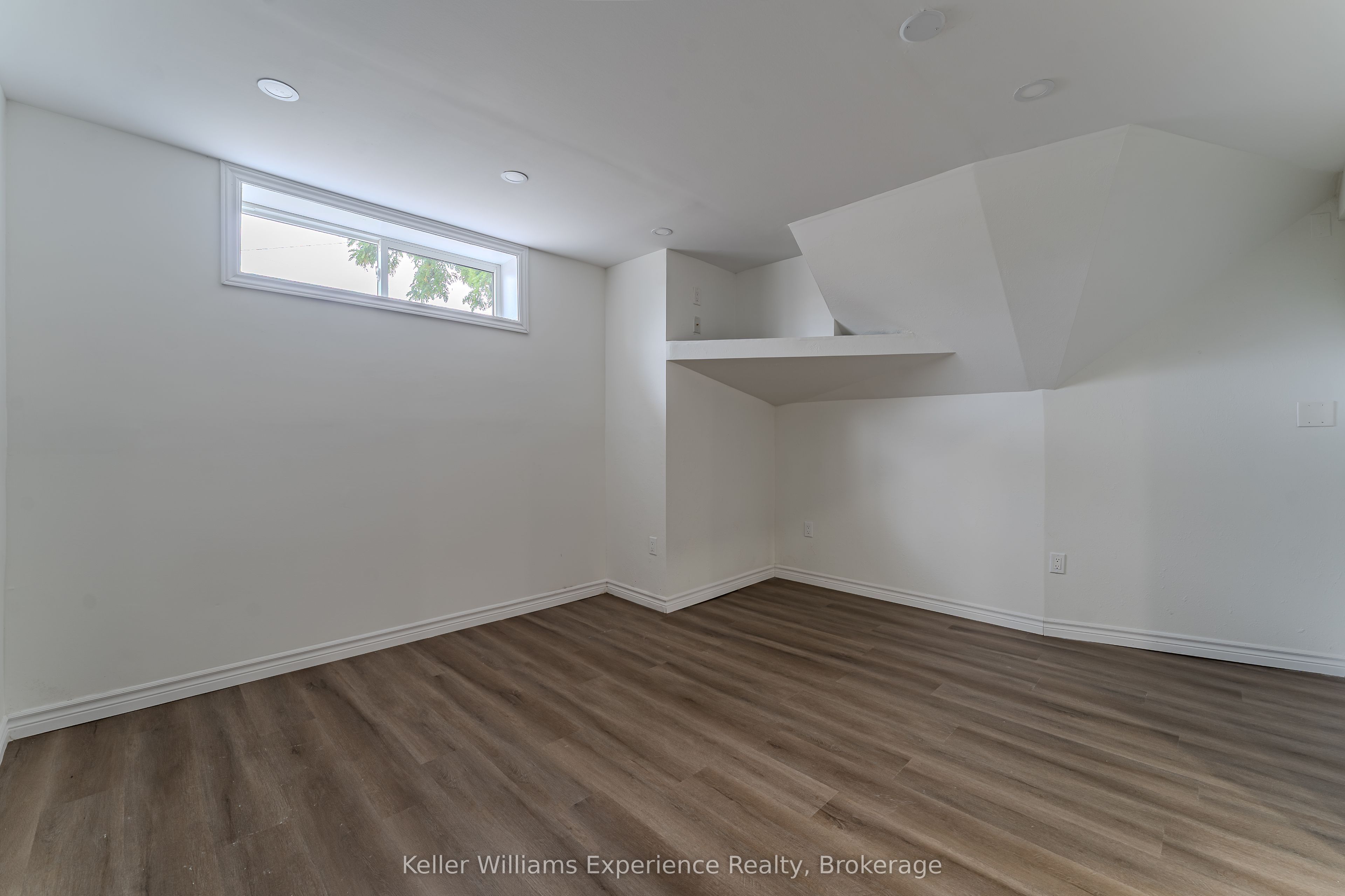 1088 8th Street E Property Photo 32