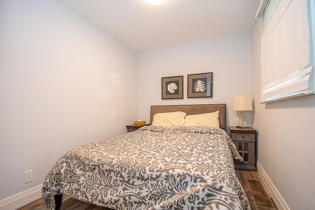 3 Lakeshore Boulevard Property Photo 20
