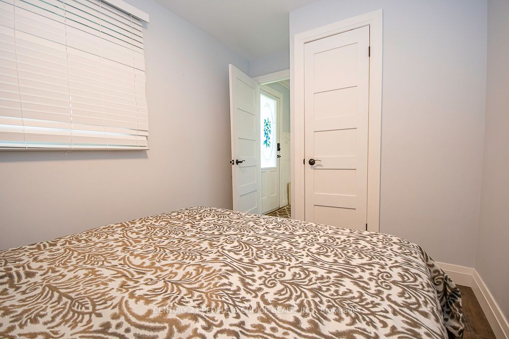 3 Lakeshore Boulevard Property Photo 21