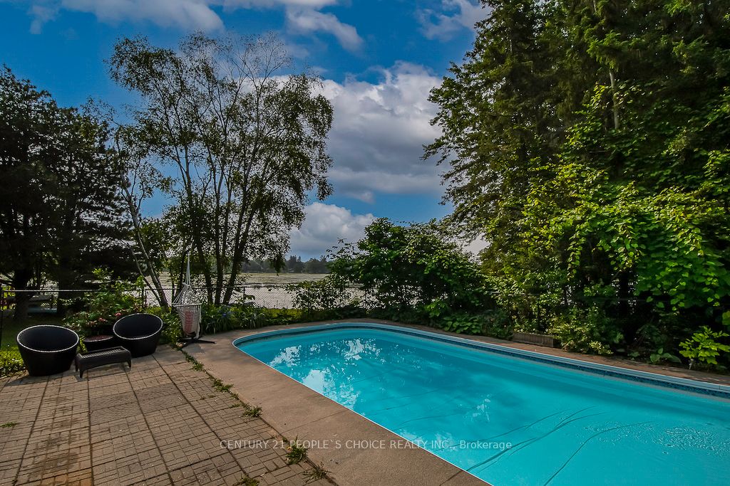 3 Lakeshore Boulevard Property Photo 29