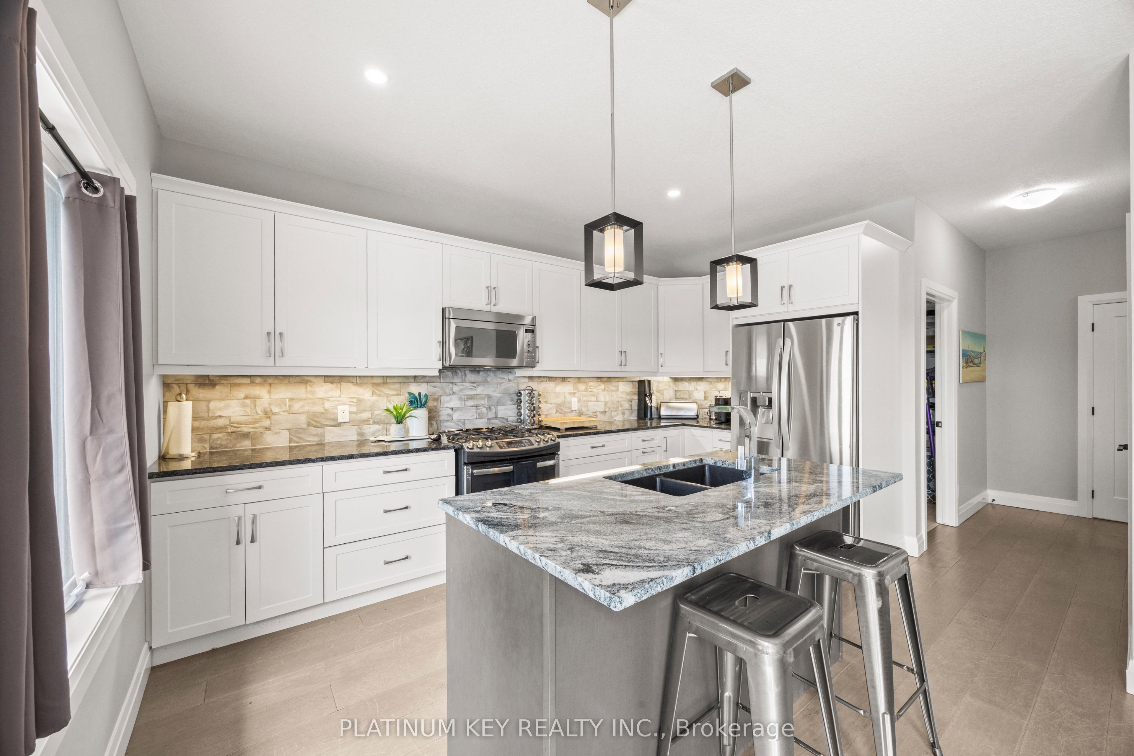 248 Snyders Avenue Property Photo 10