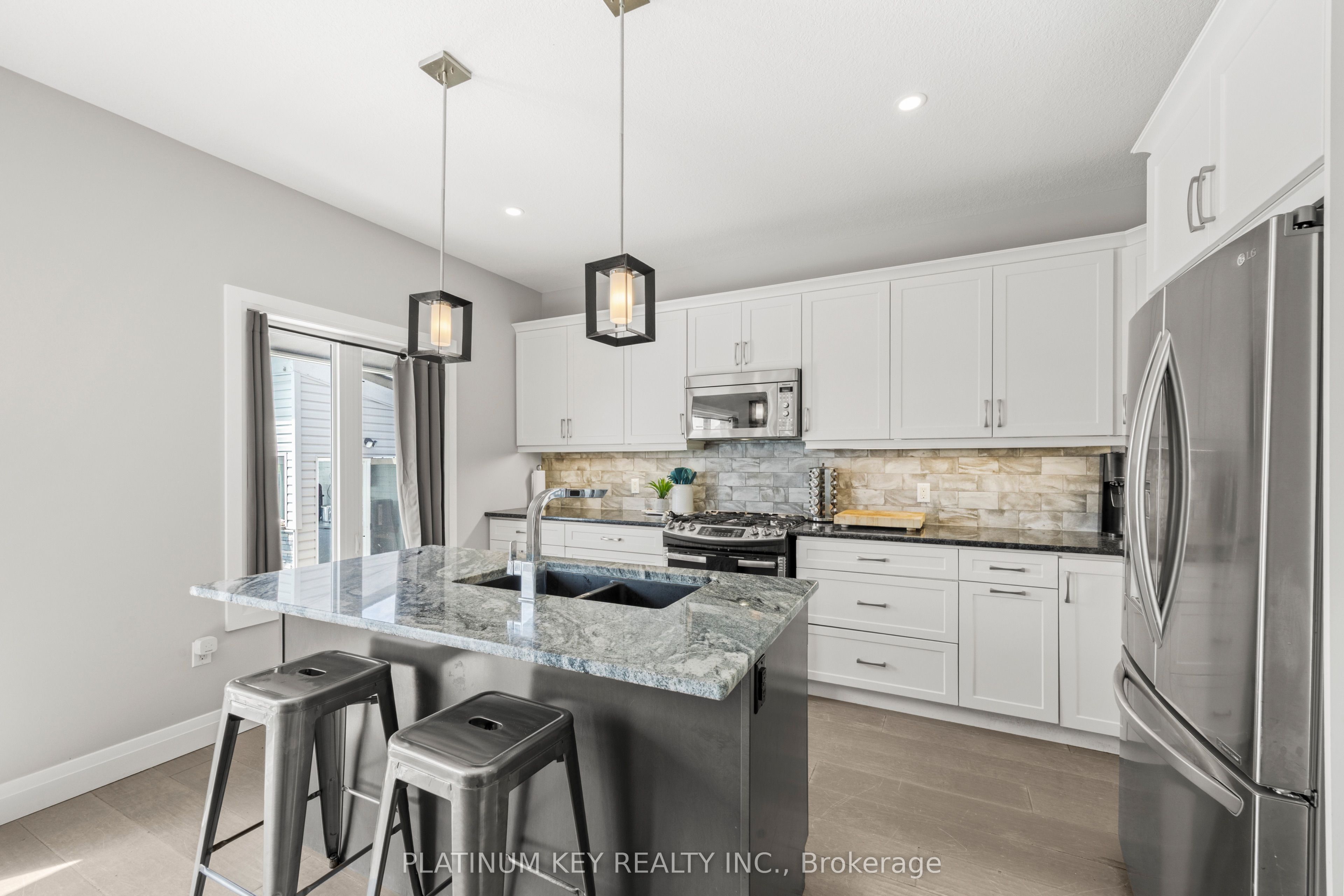 248 Snyders Avenue Property Photo 11