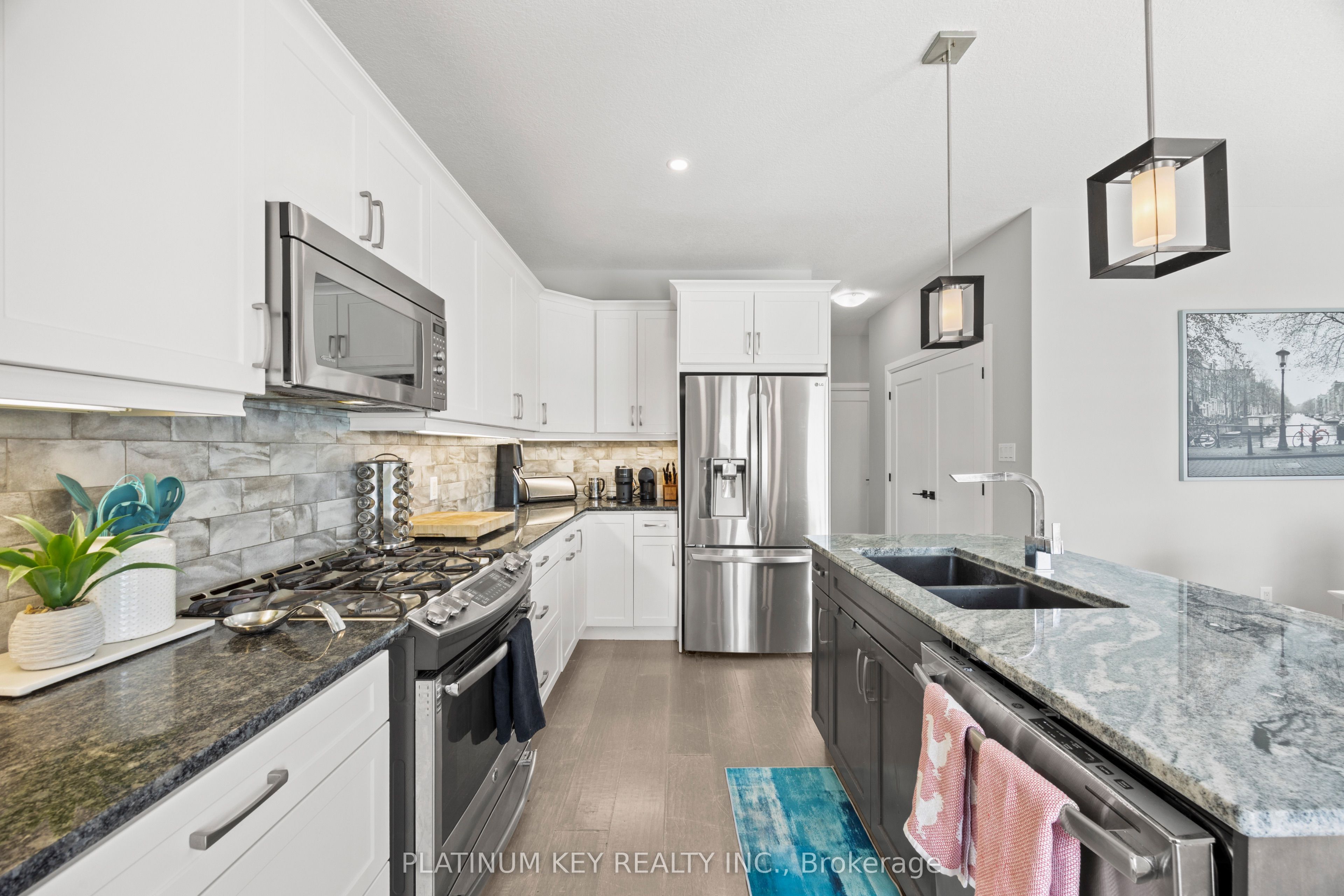 248 Snyders Avenue Property Photo 12