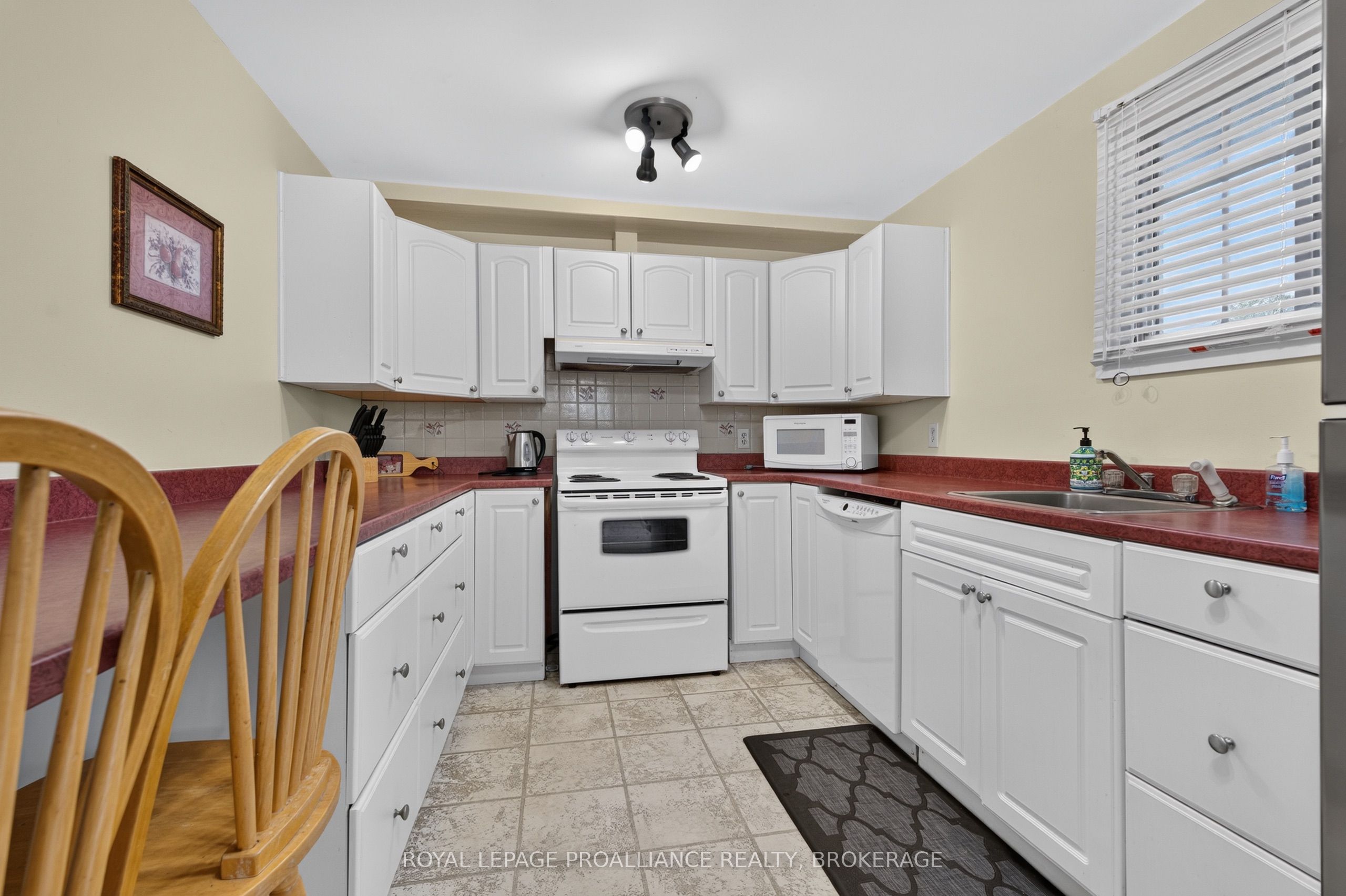 2871 Burbrook Road Property Photo 10