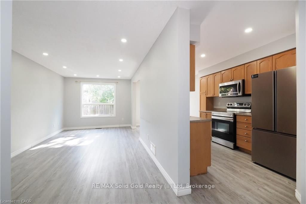776 Paris Boulevard Property Photo 9