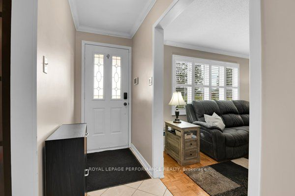 401 Phoenix Crescent Property Photo 5