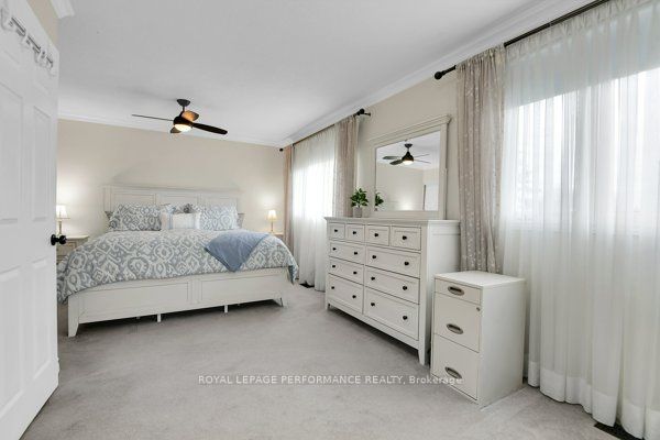401 Phoenix Crescent Property Photo 18