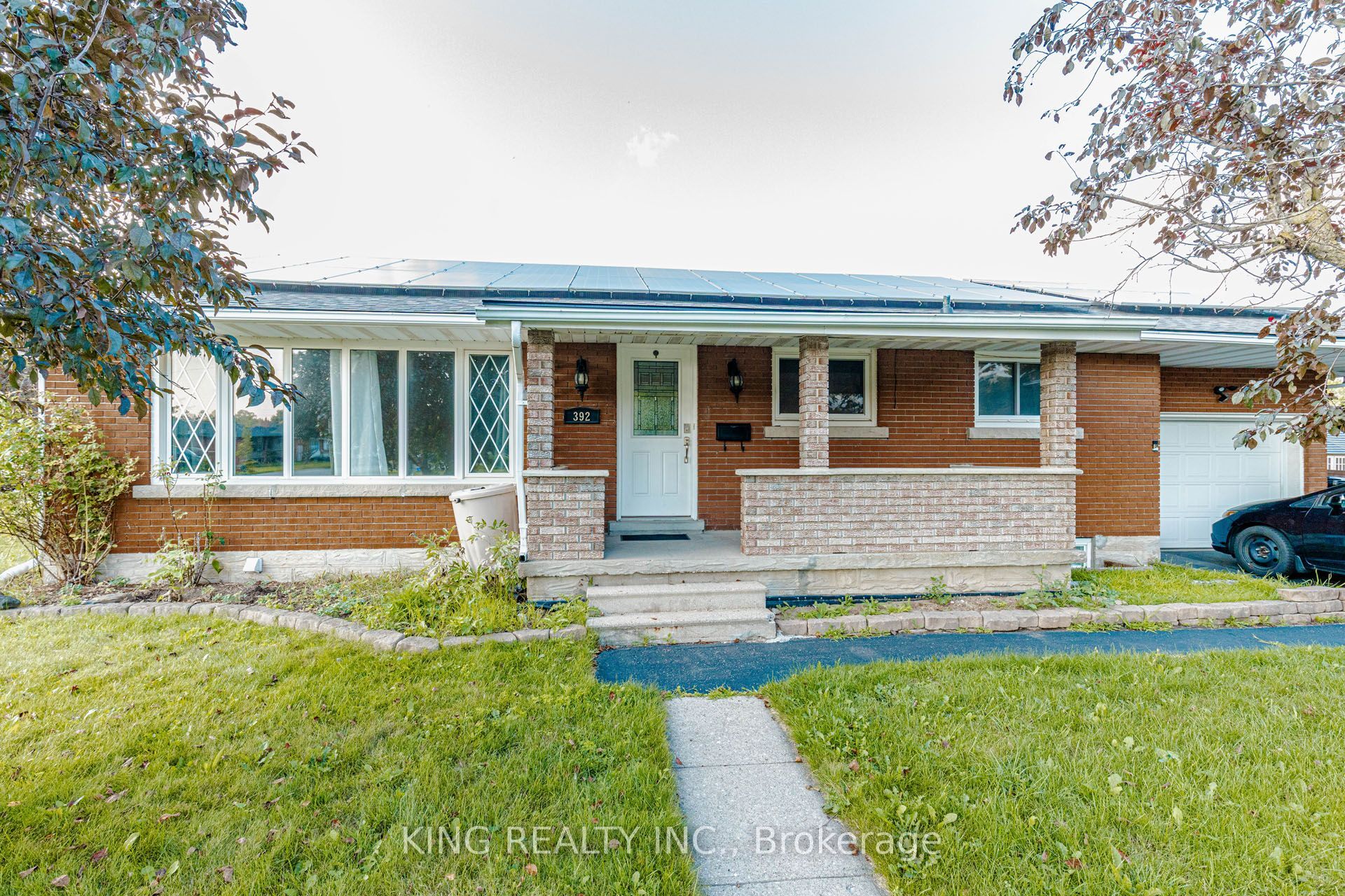 392 Greenfield Avenue Upper Property Photo 2