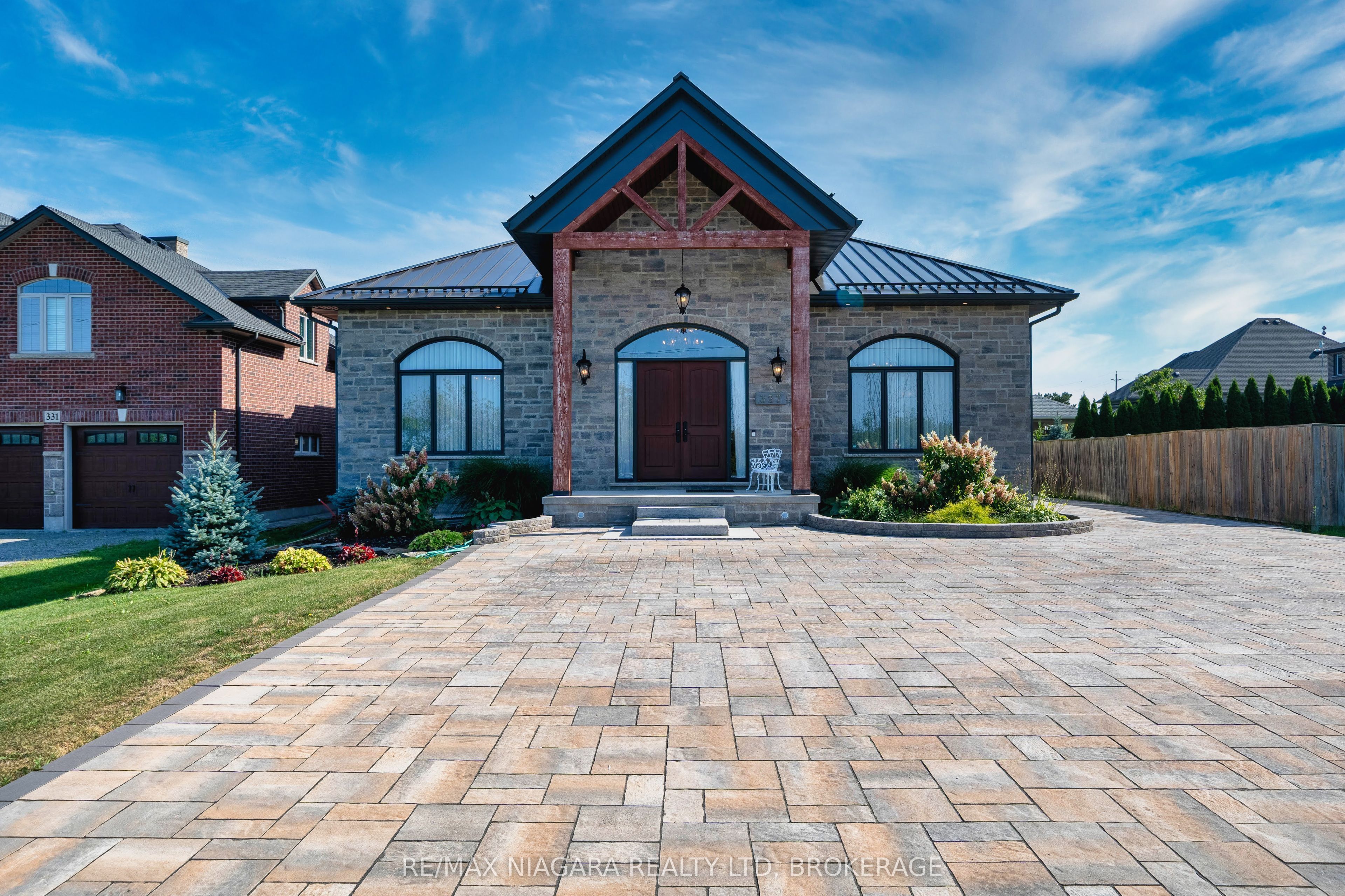 327 Queenston Road Property Photo 1
