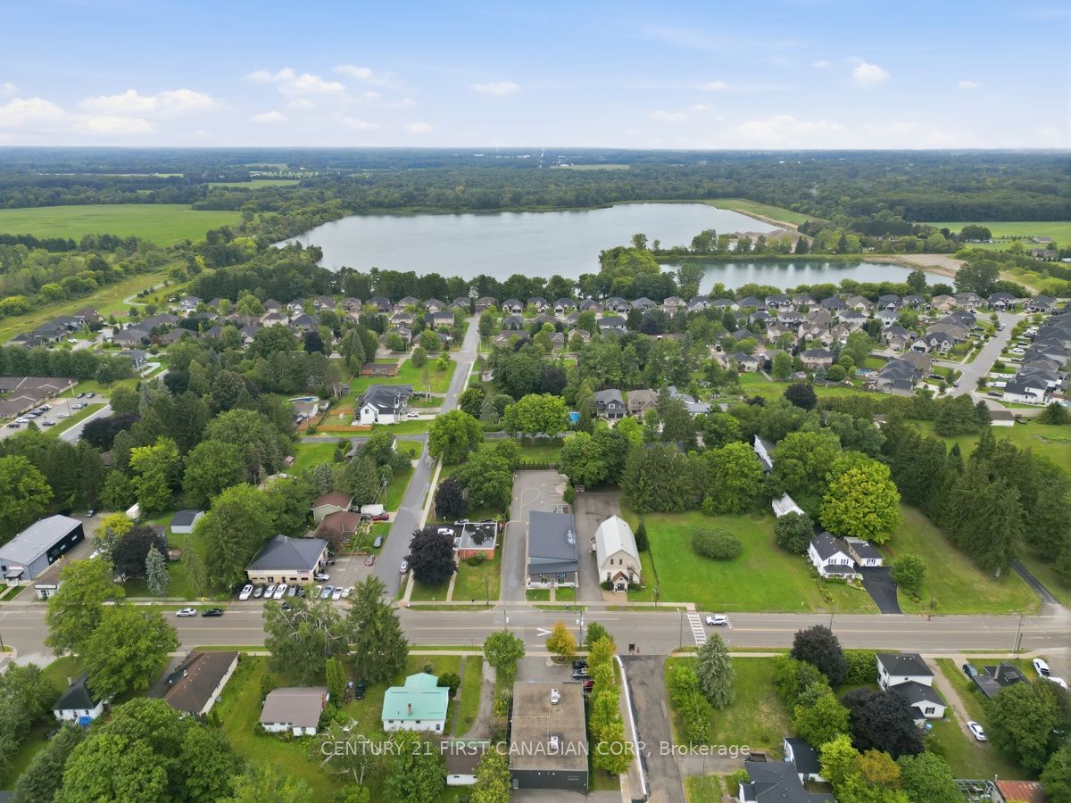 22663 Komoka Road Property Photo 4