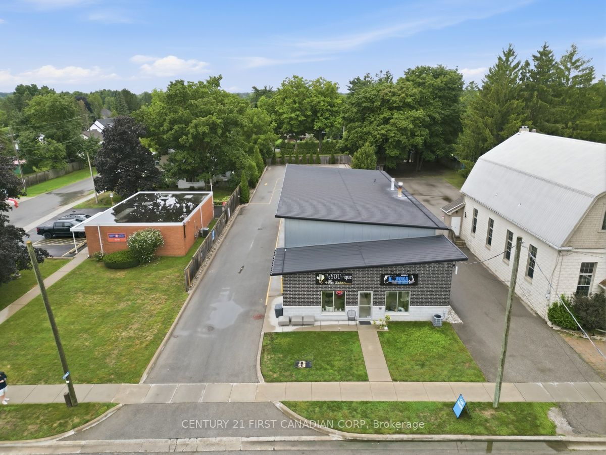 22663 Komoka Road Property Photo 8
