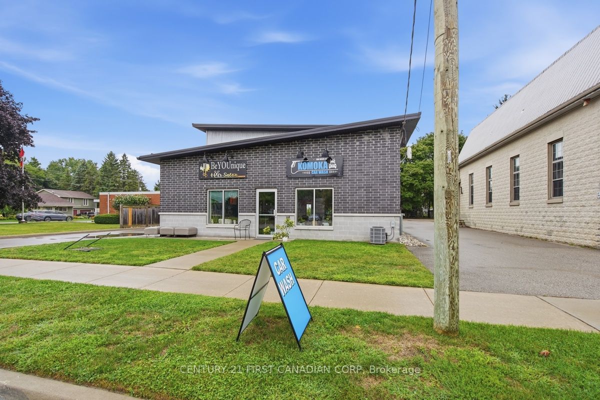 22663 Komoka Road Property Photo 10