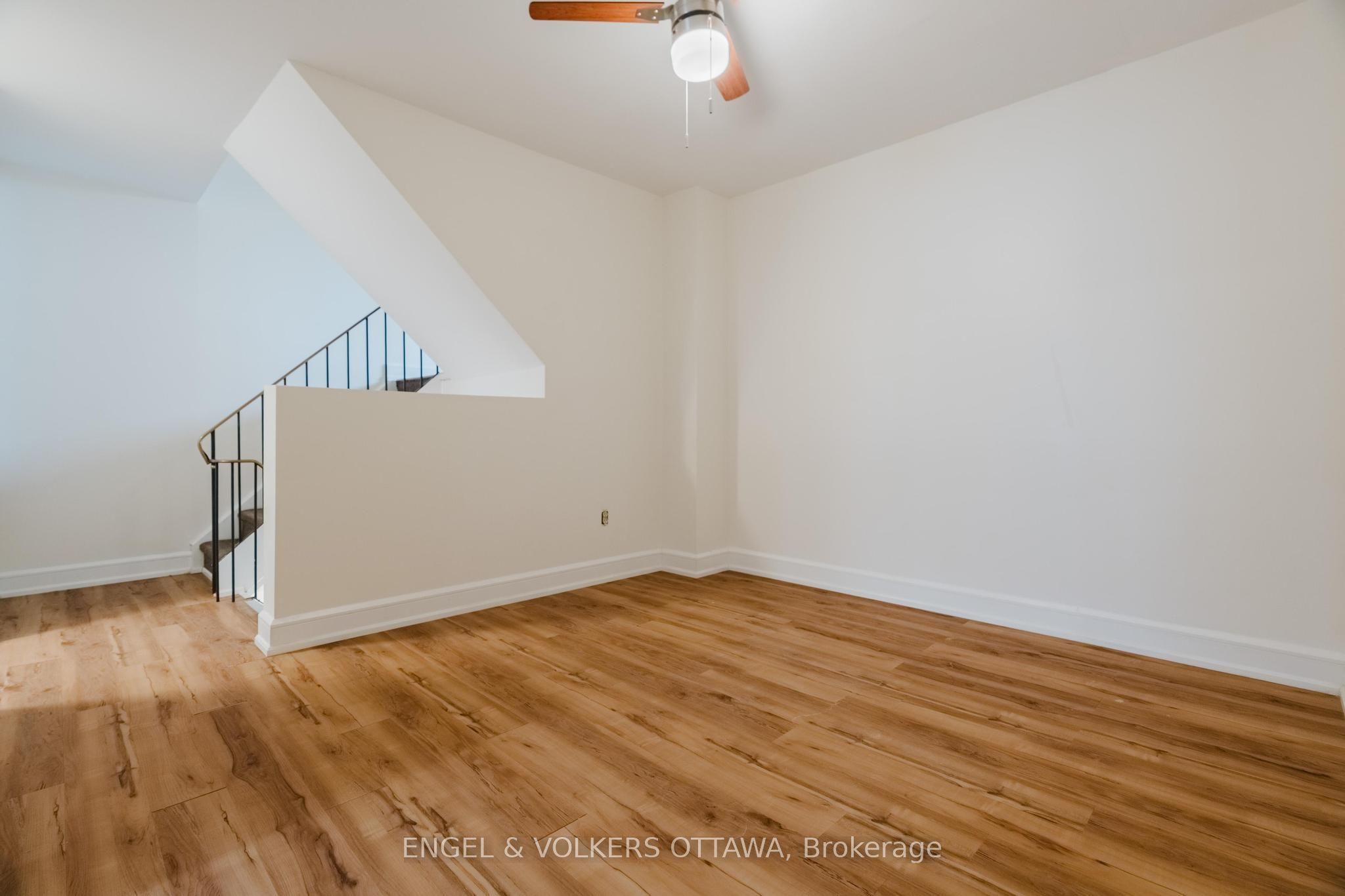 8 Almond Lane Property Photo 7