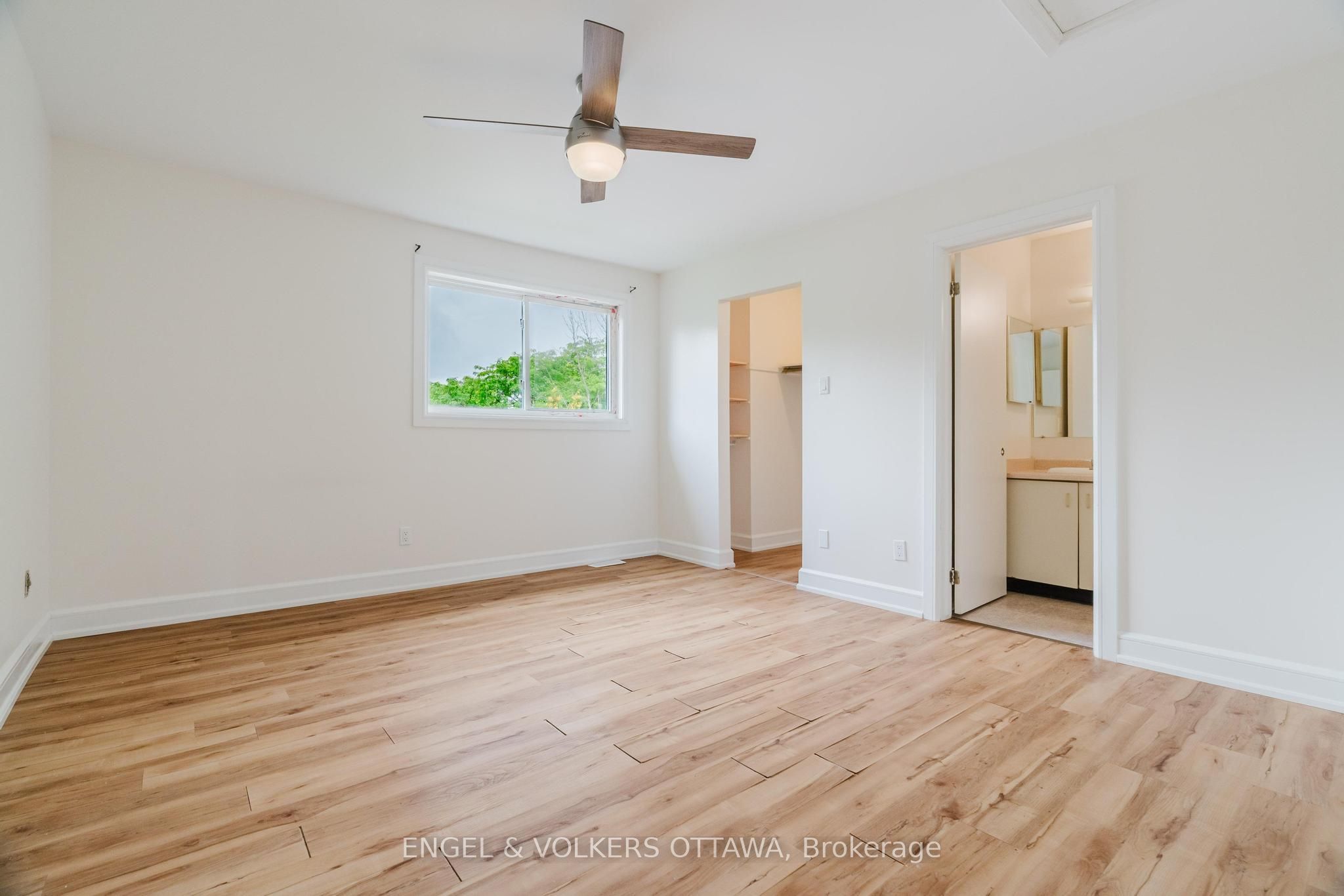8 Almond Lane Property Photo 15