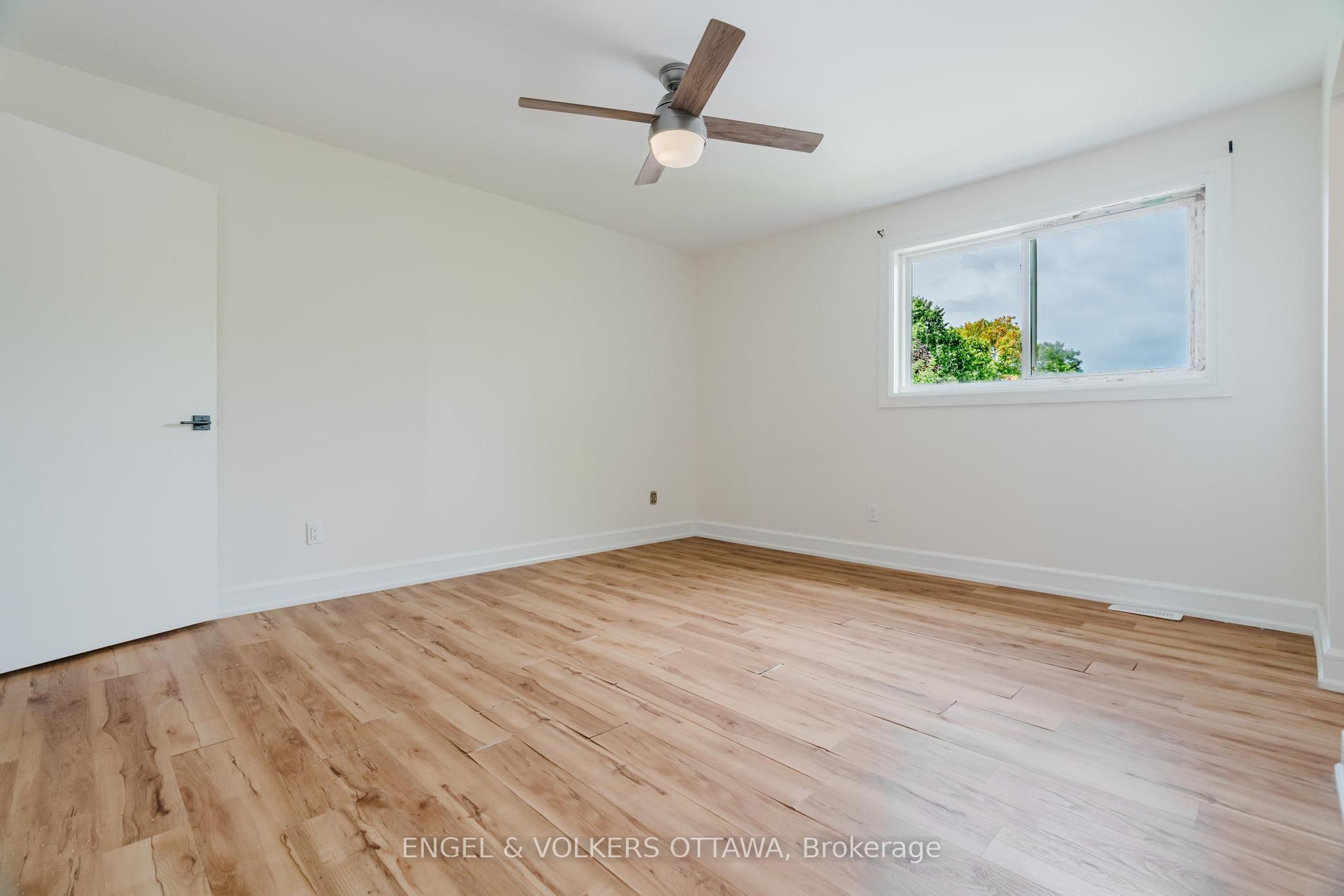 8 Almond Lane Property Photo 16