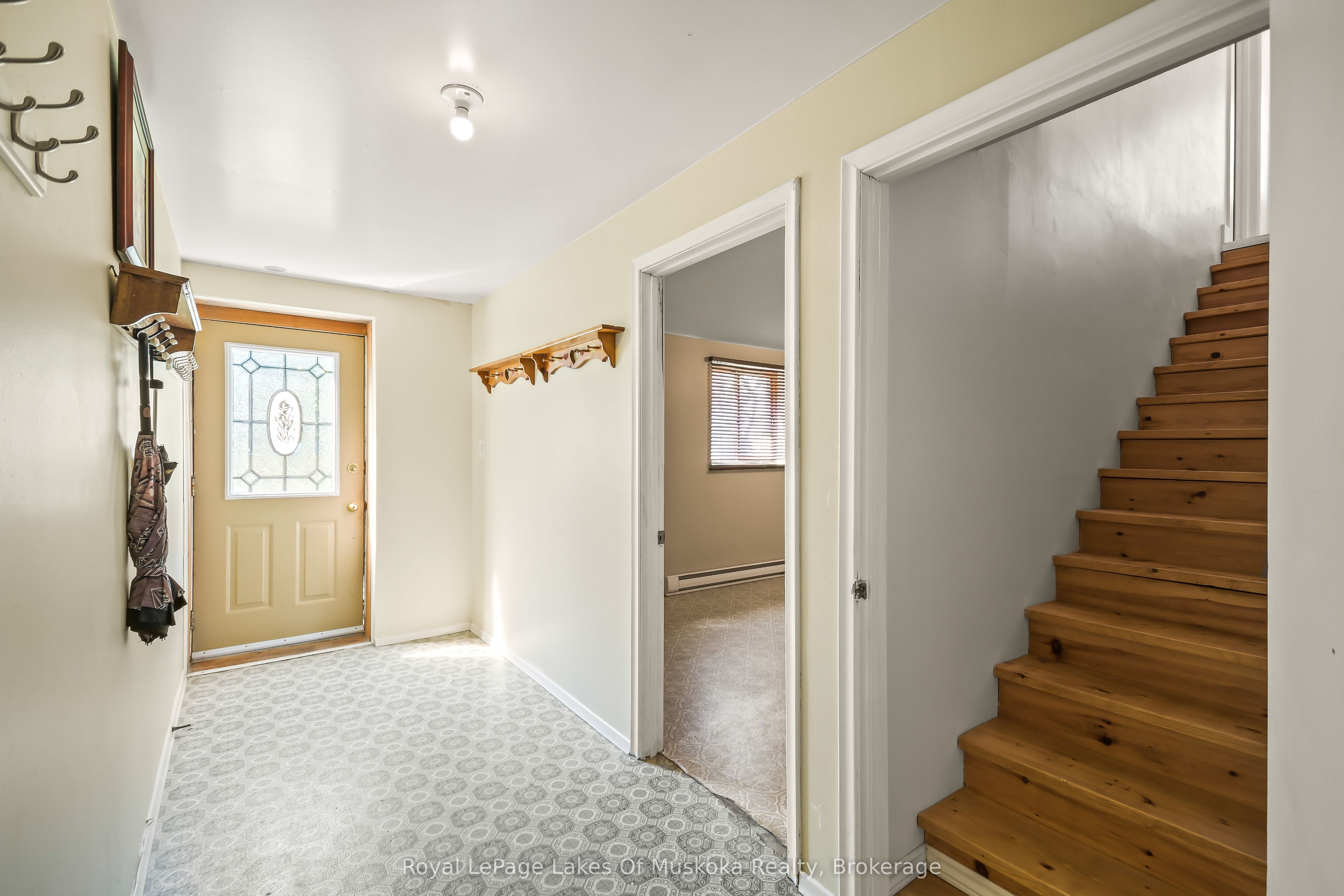 571 David Street E Property Photo 20