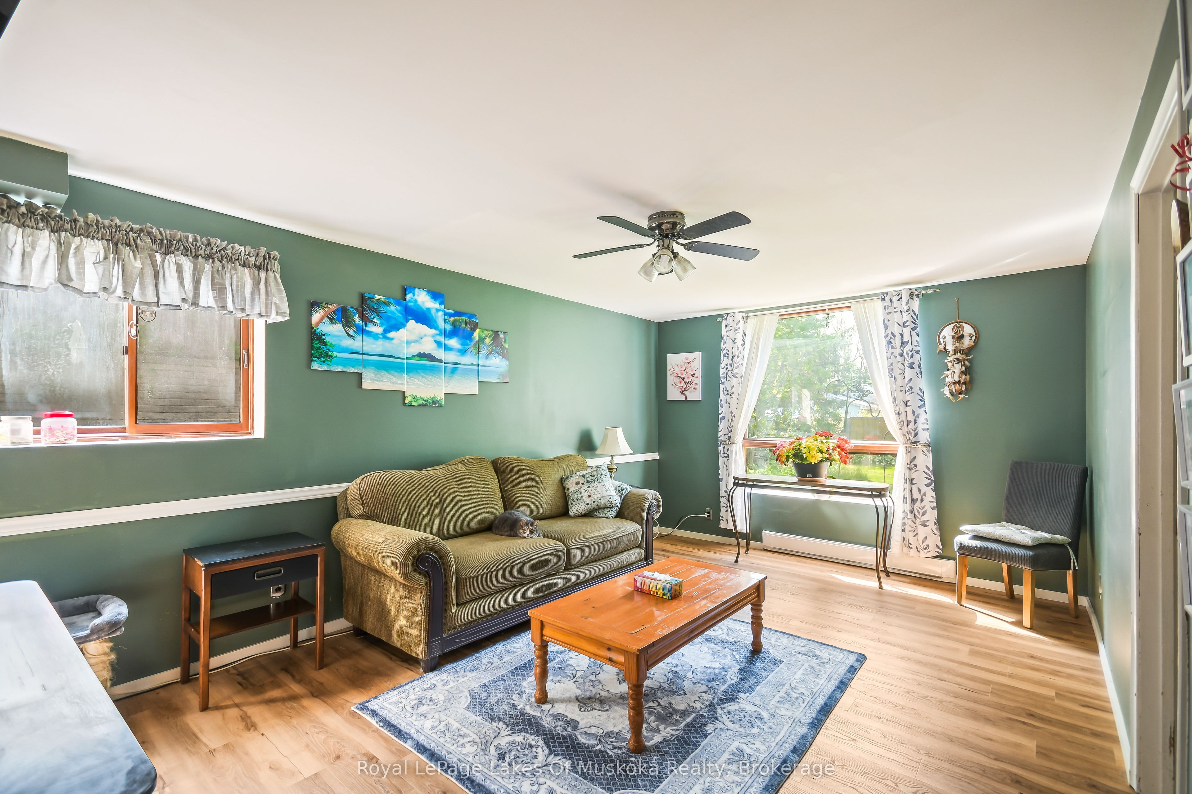 571 David Street E Property Photo 24