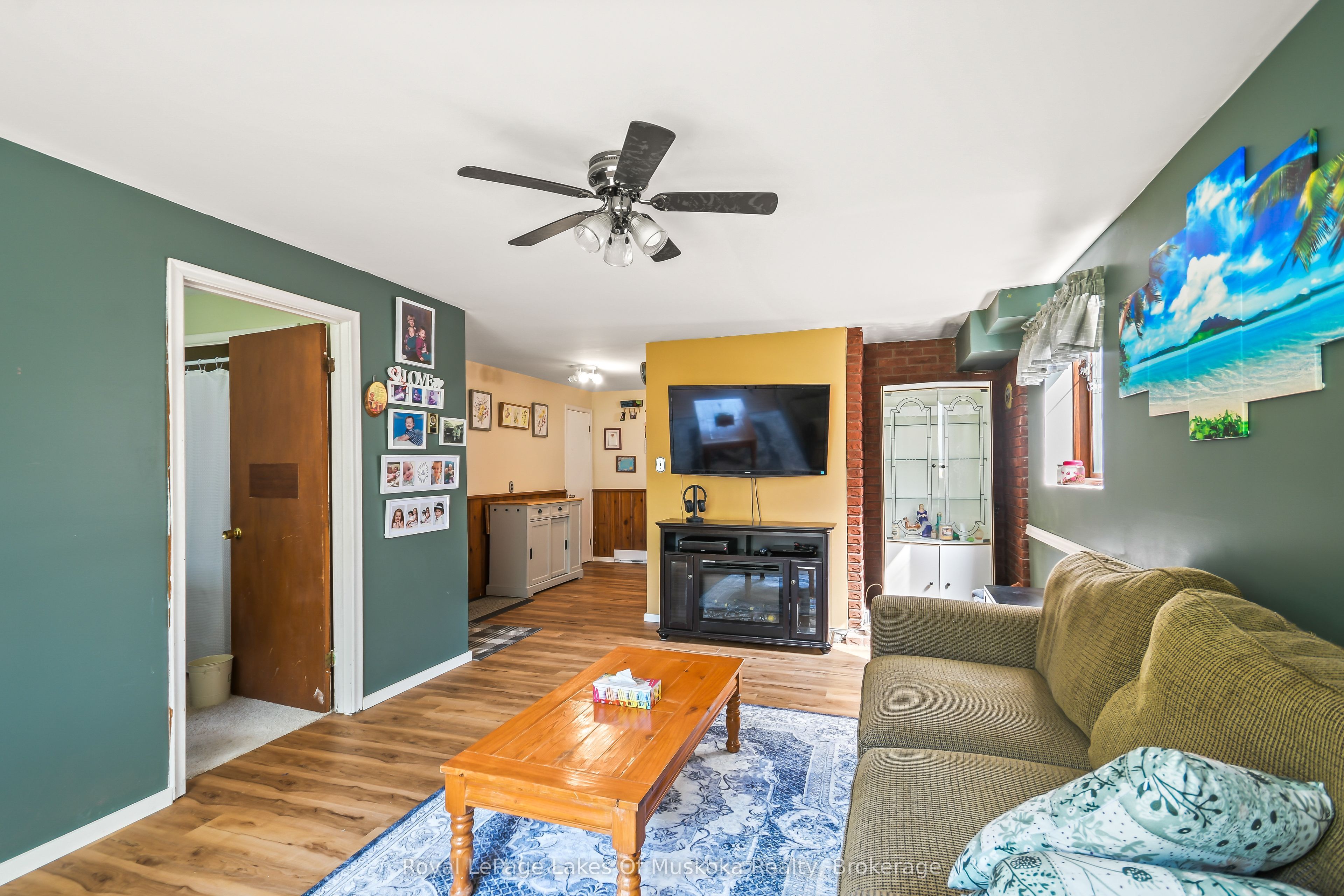 571 David Street E Property Photo 26