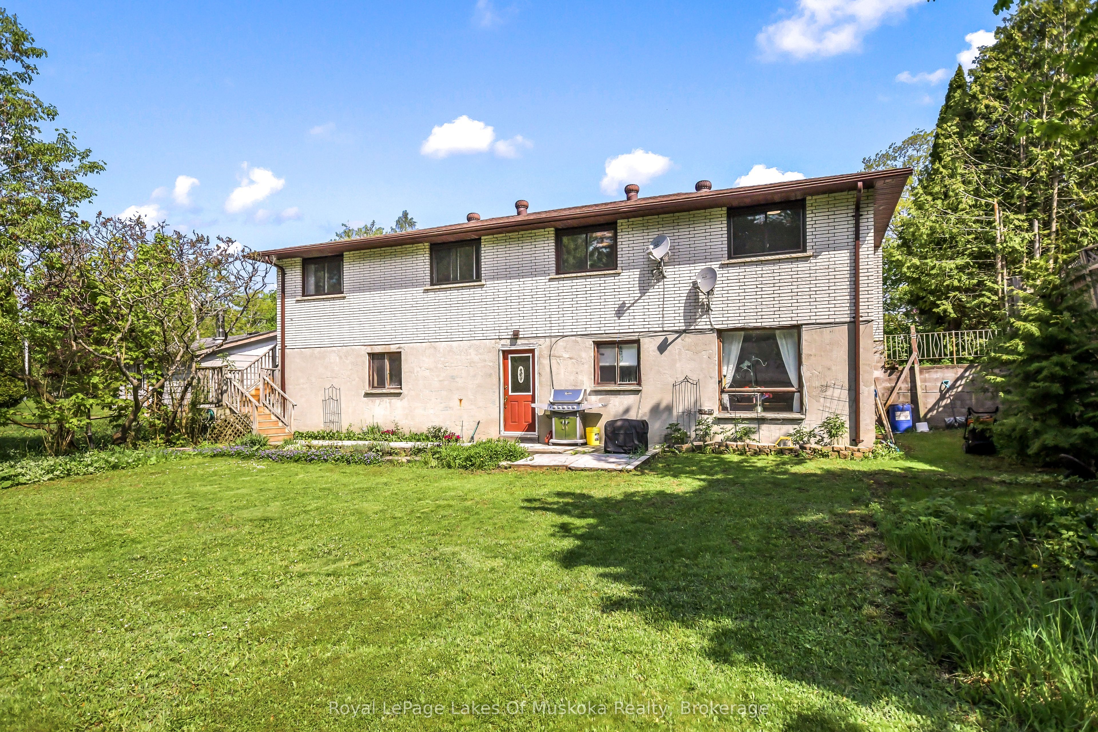 571 David Street E Property Photo 33