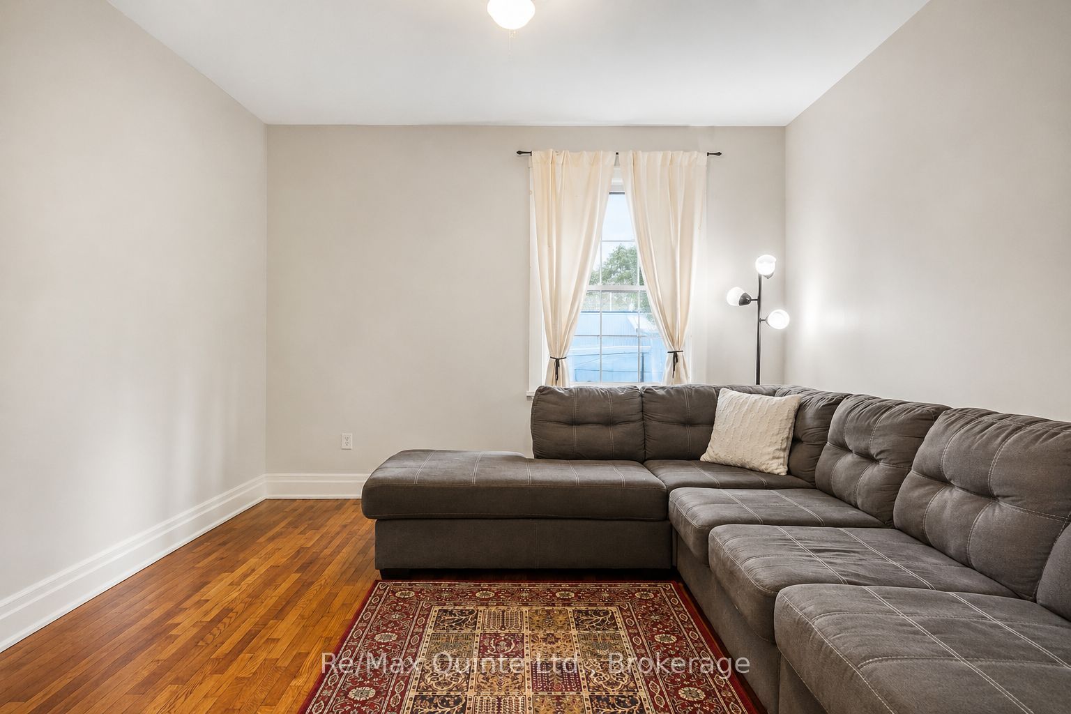 296 Coleman Street Property Photo 3