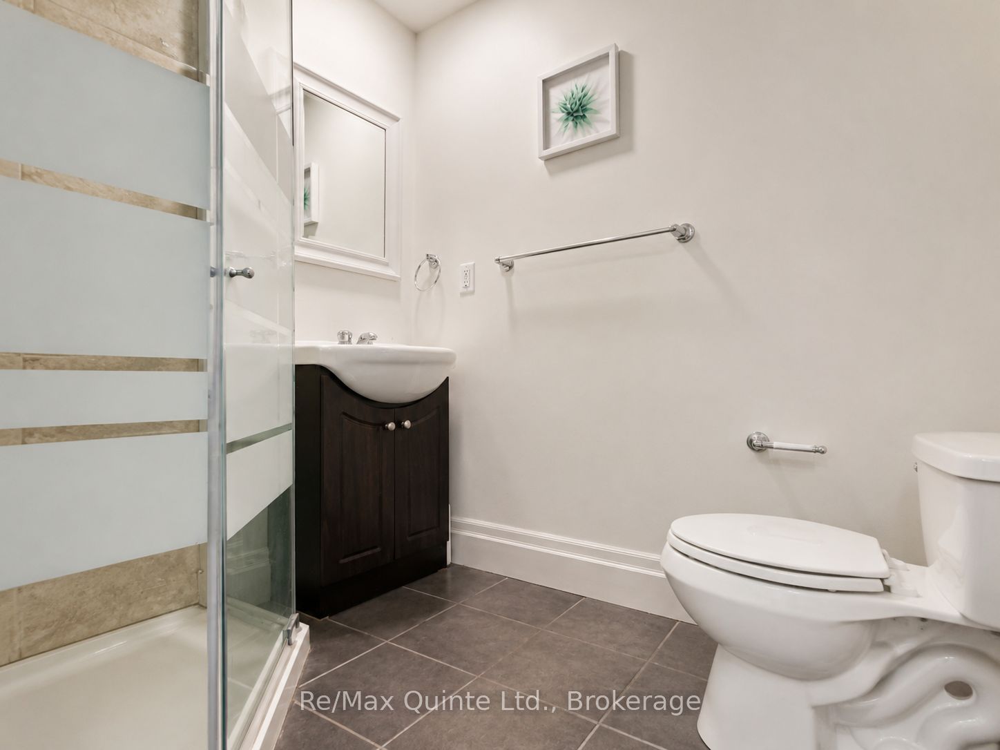 296 Coleman Street Property Photo 8