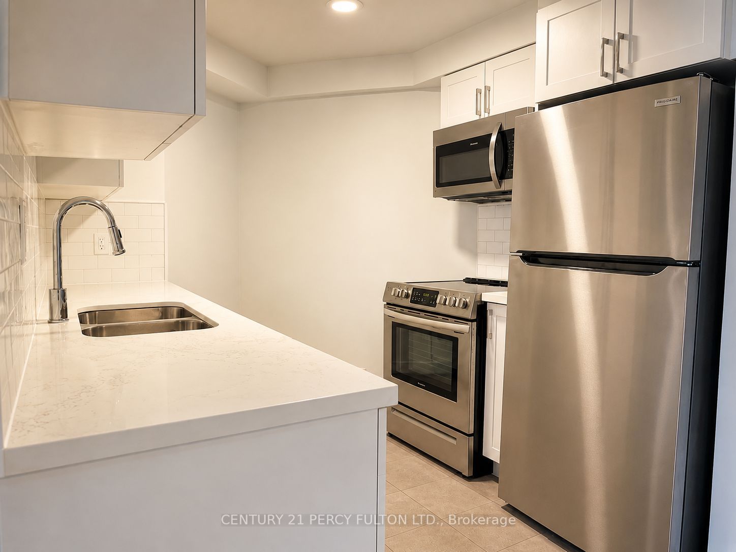 1155 Goodfellow Road 301 Property Photo 5