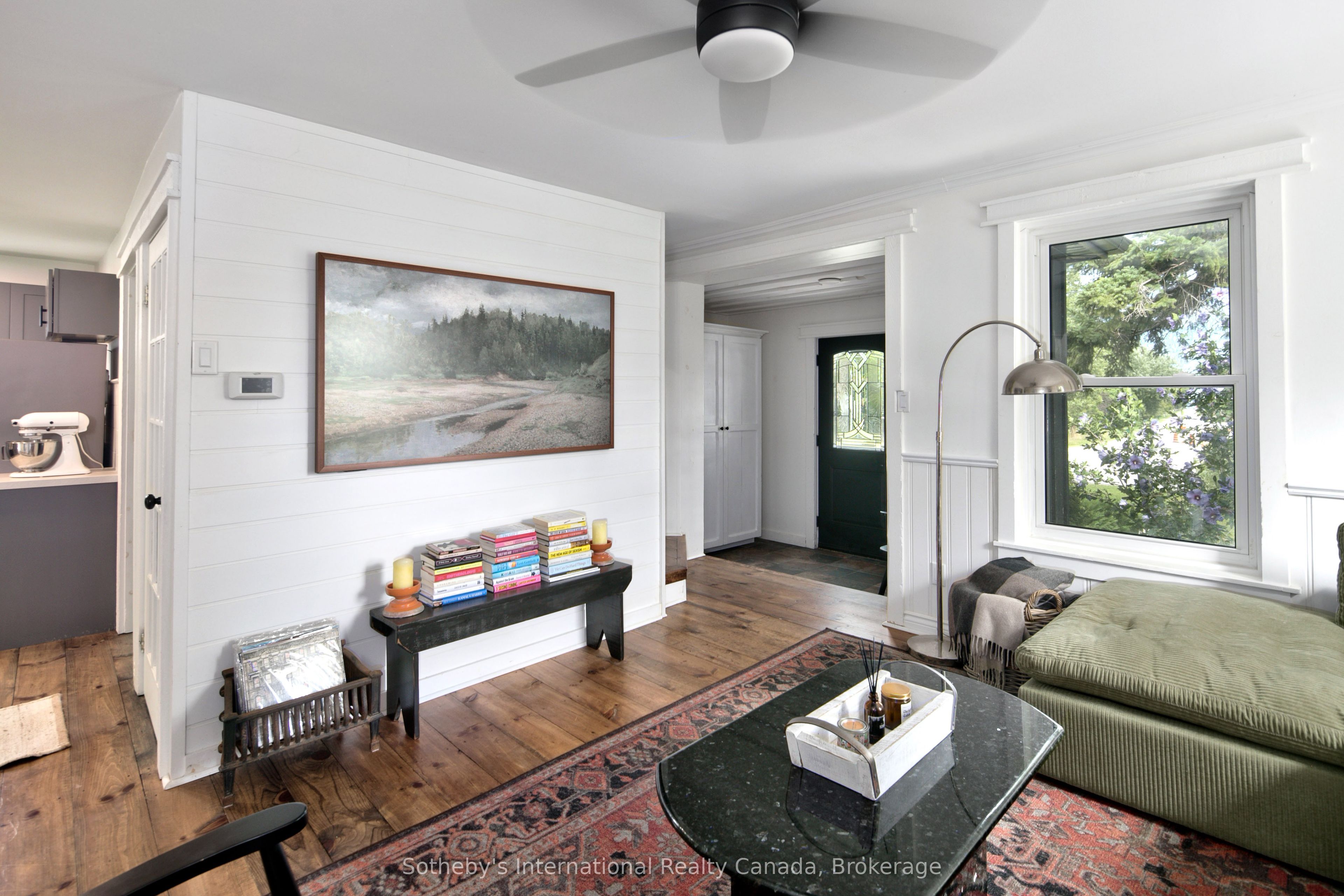 158254 7th Line Property Photo 7
