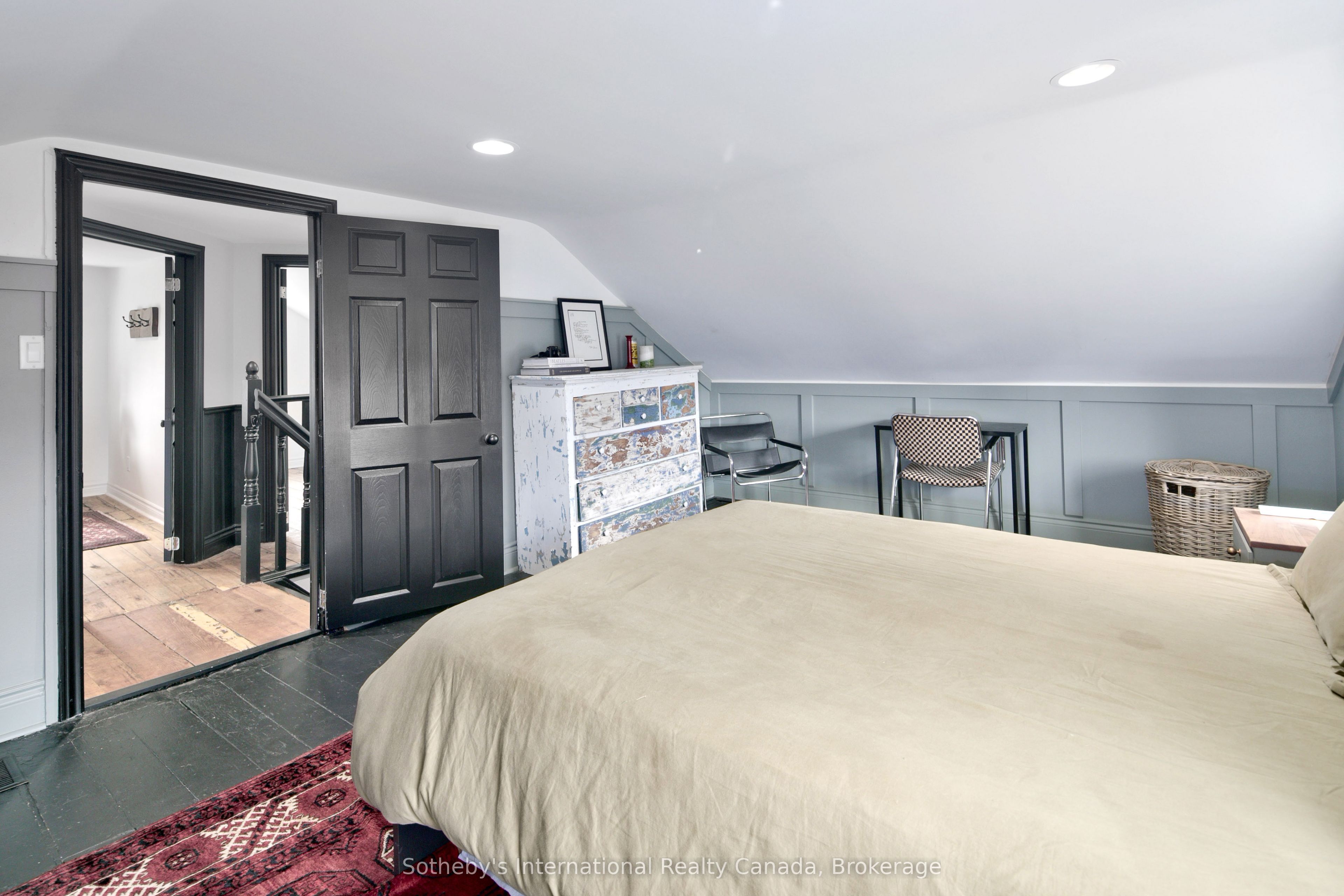 158254 7th Line Property Photo 20