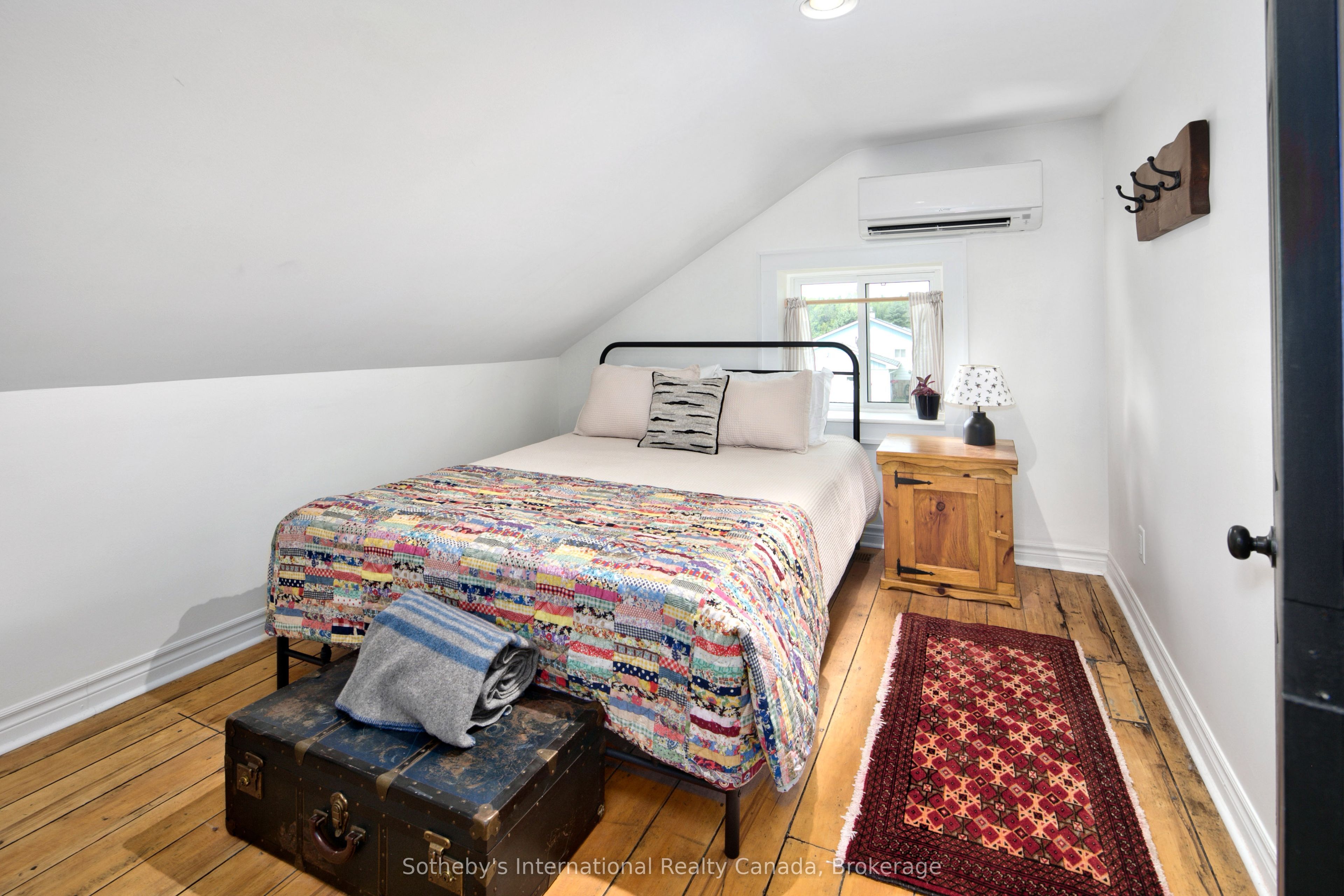 158254 7th Line Property Photo 21
