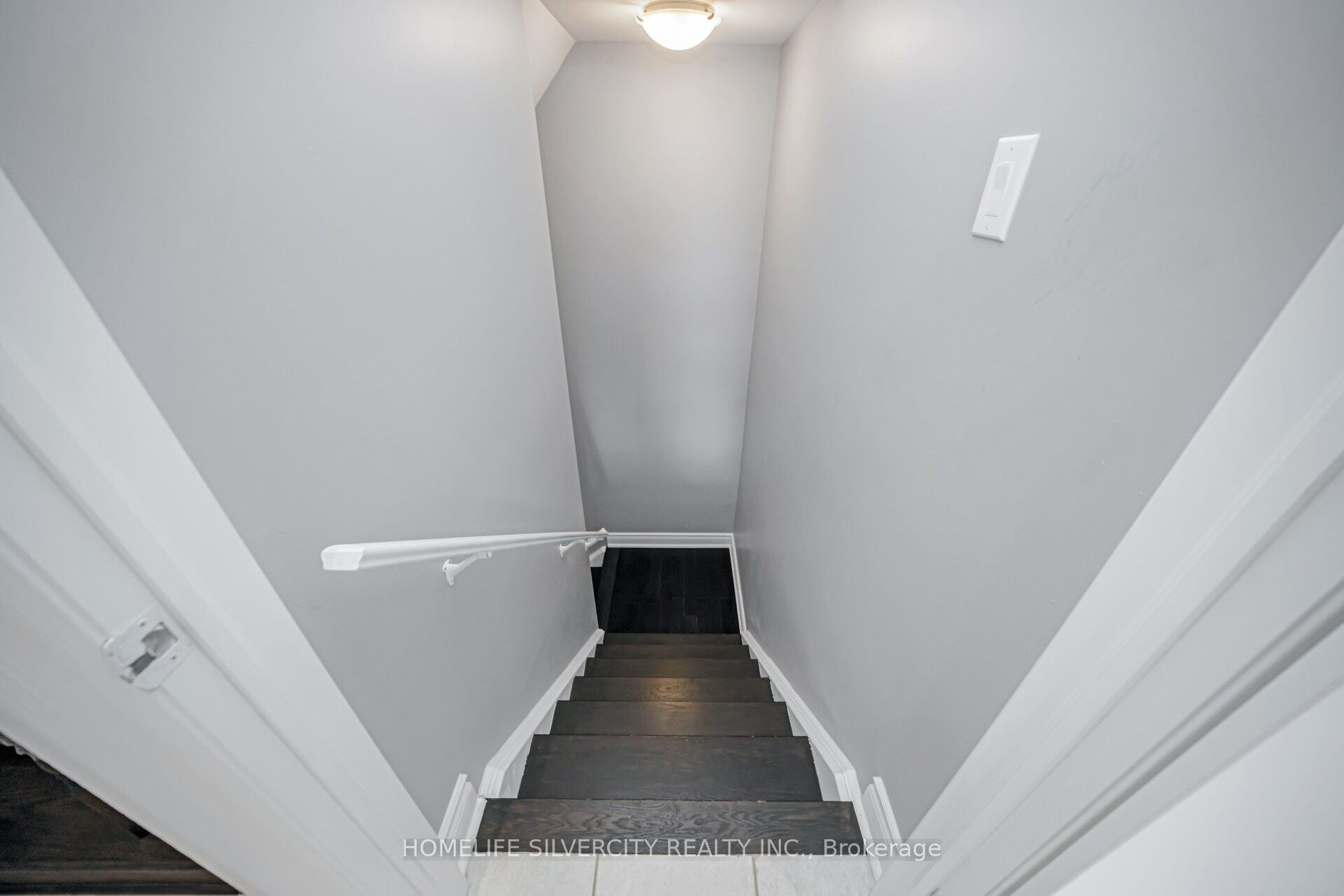 8 Mitchell Crescent Property Photo 38