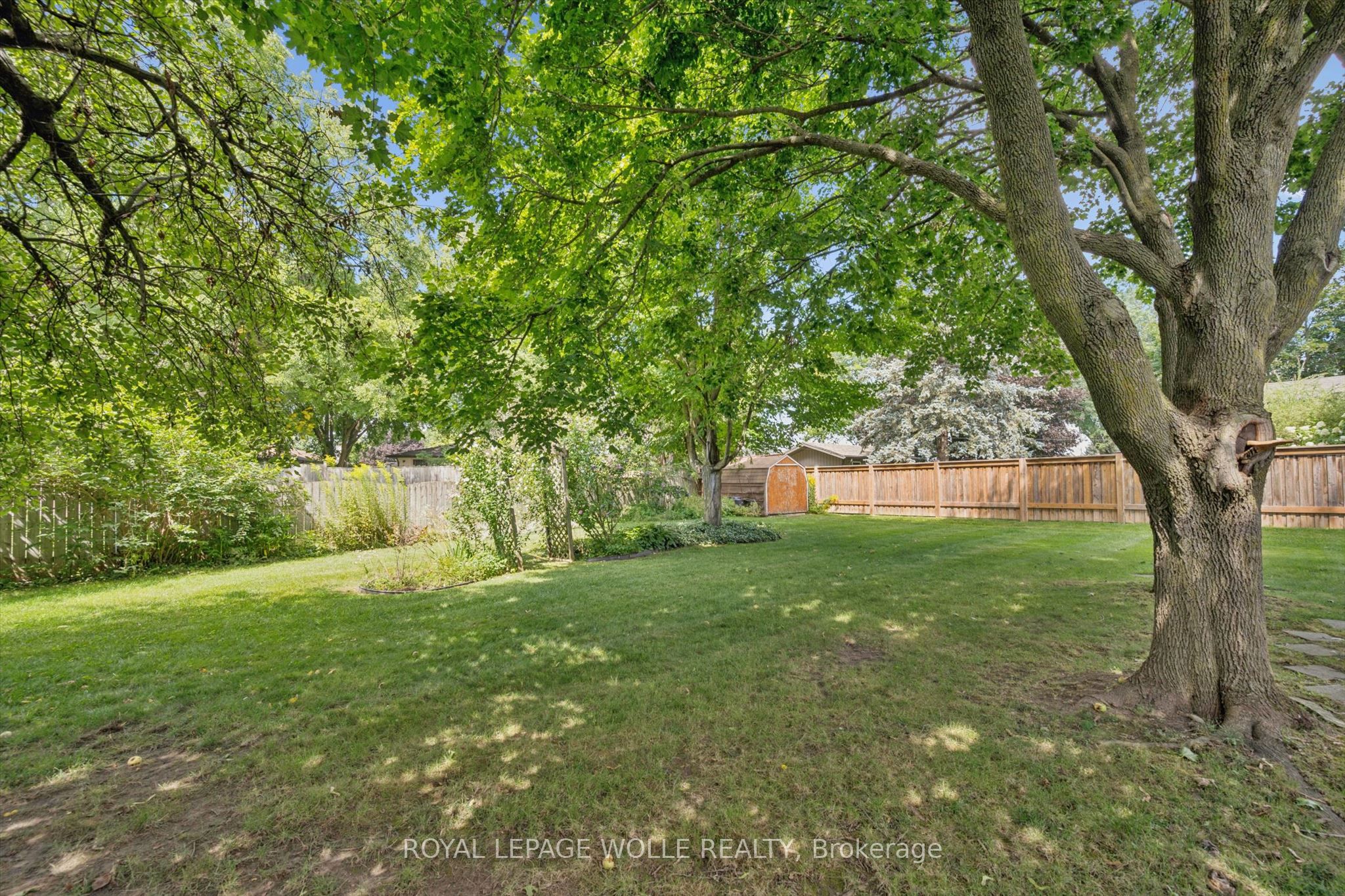 22 Green Warbler Crescent Property Photo 40