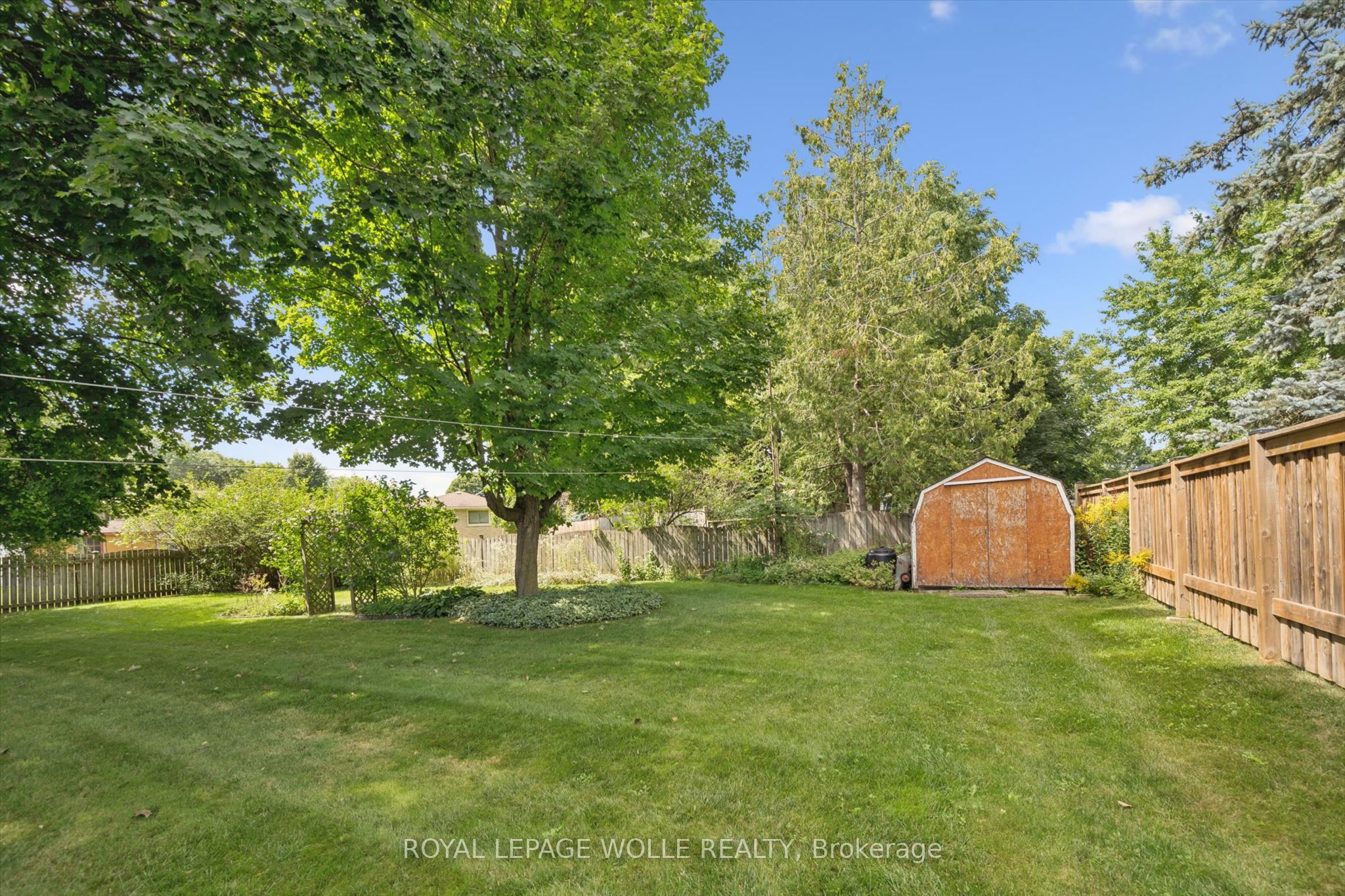 22 Green Warbler Crescent Property Photo 41