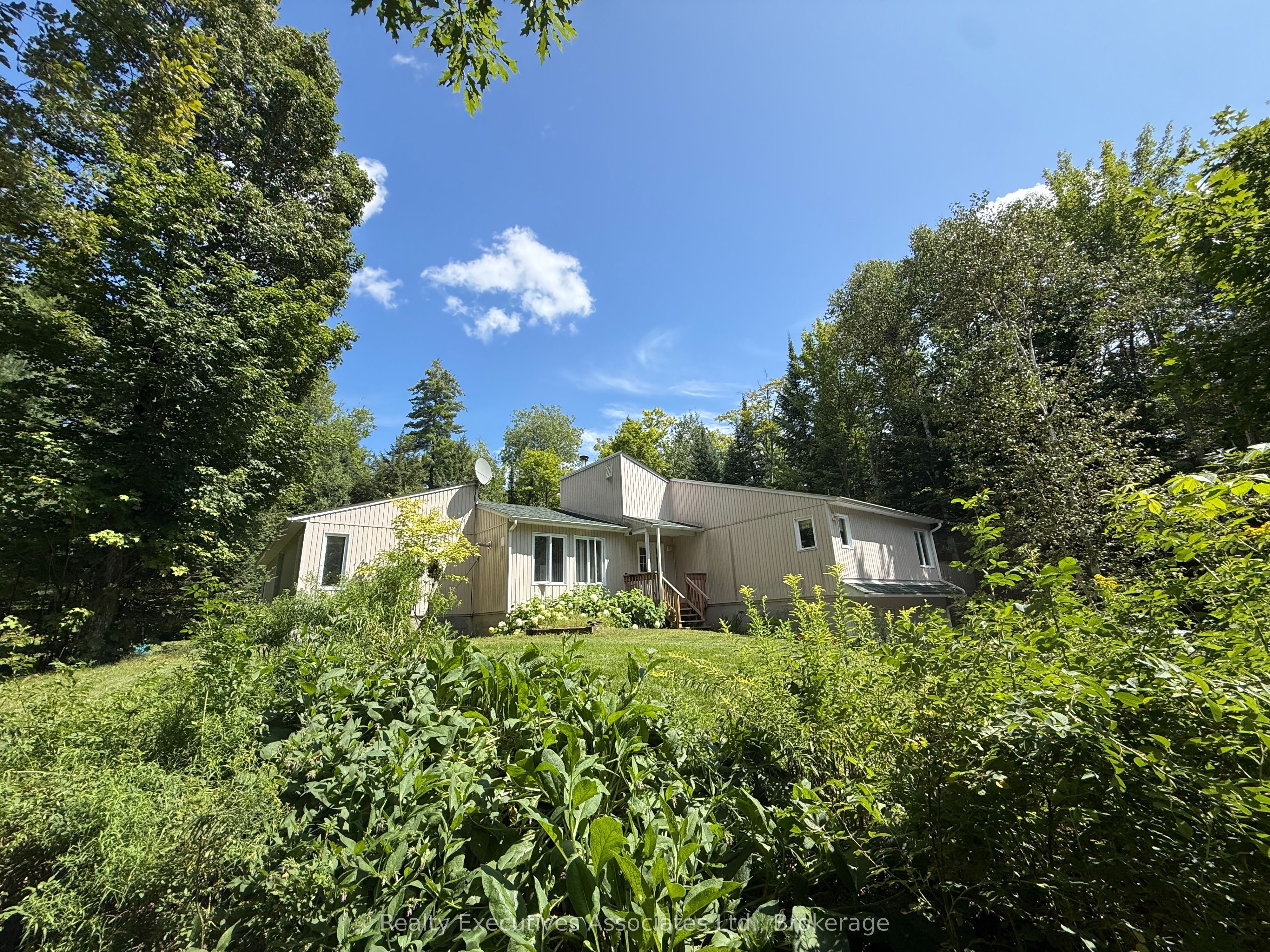 32739 28 Highway E Property Photo 1