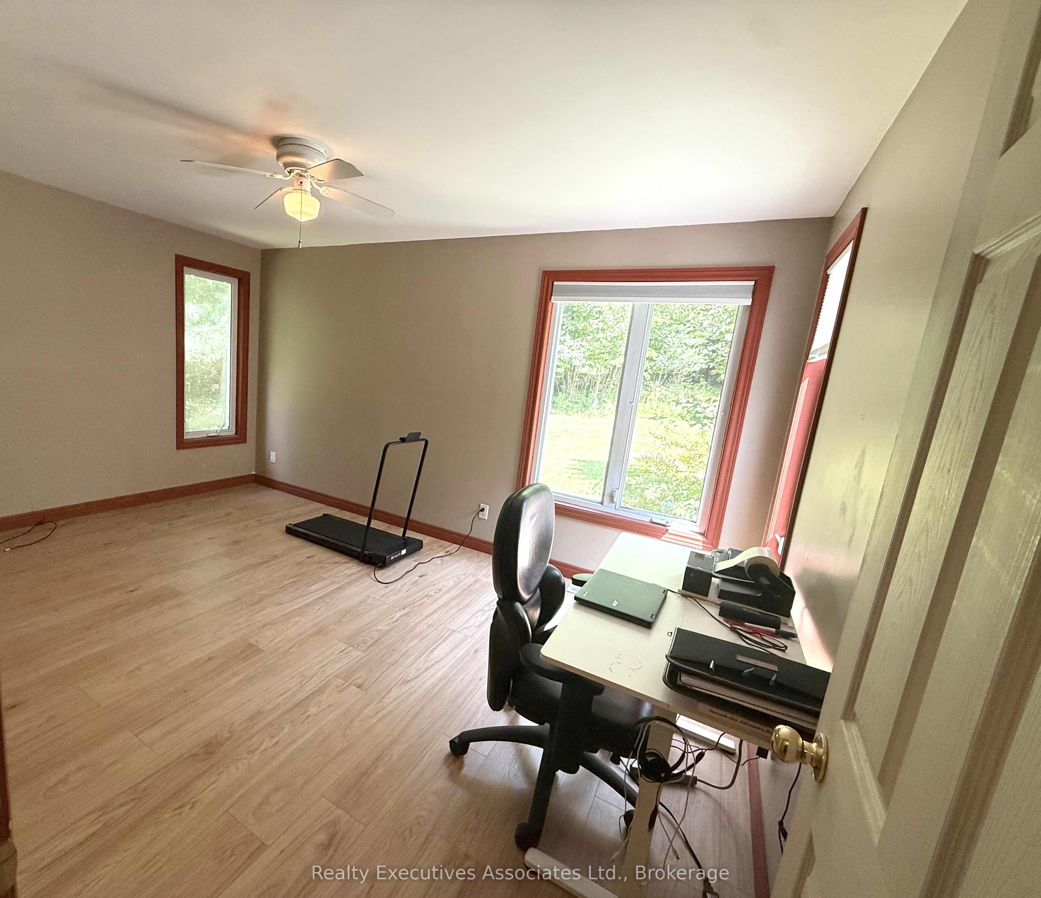 32739 28 Highway E Property Photo 13