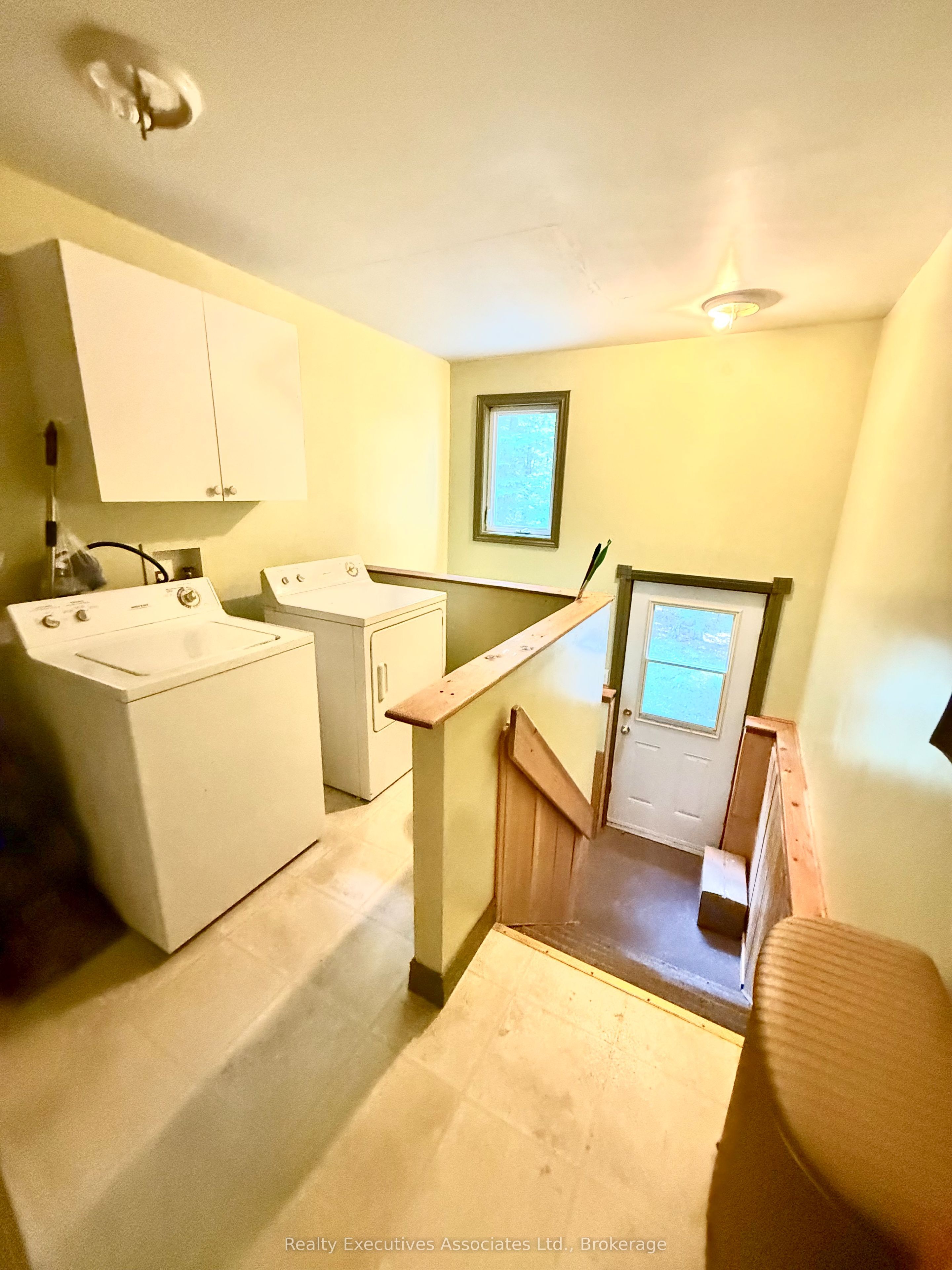 32739 28 Highway E Property Photo 15