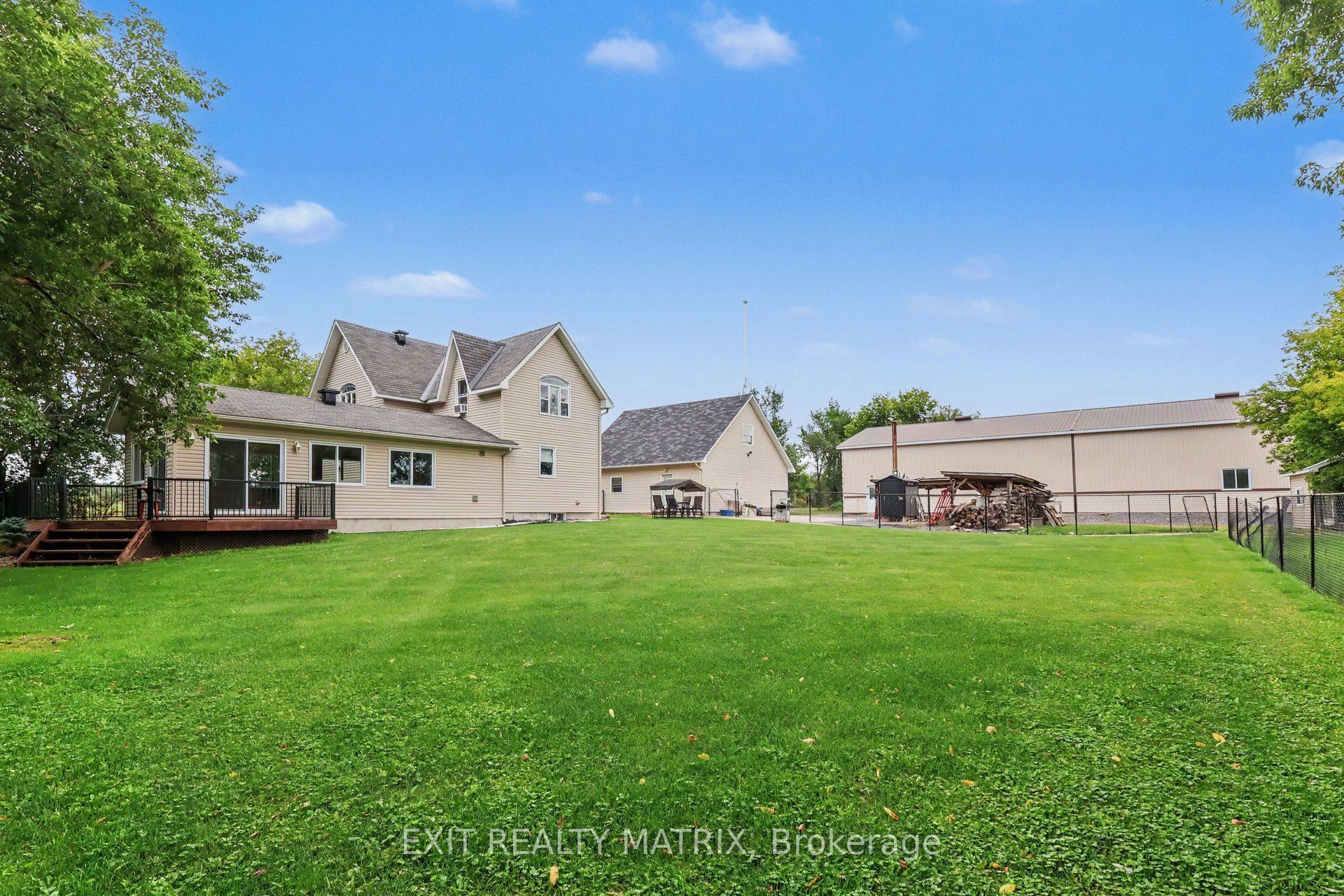 1991 Finch-winchester Boundary Road Property Photo 15