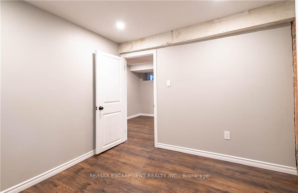 50 Burris Street B Property Photo 11