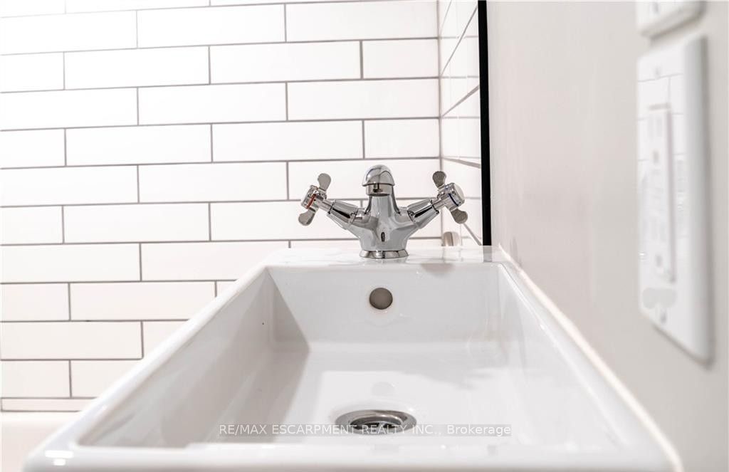 50 Burris Street B Property Photo 15