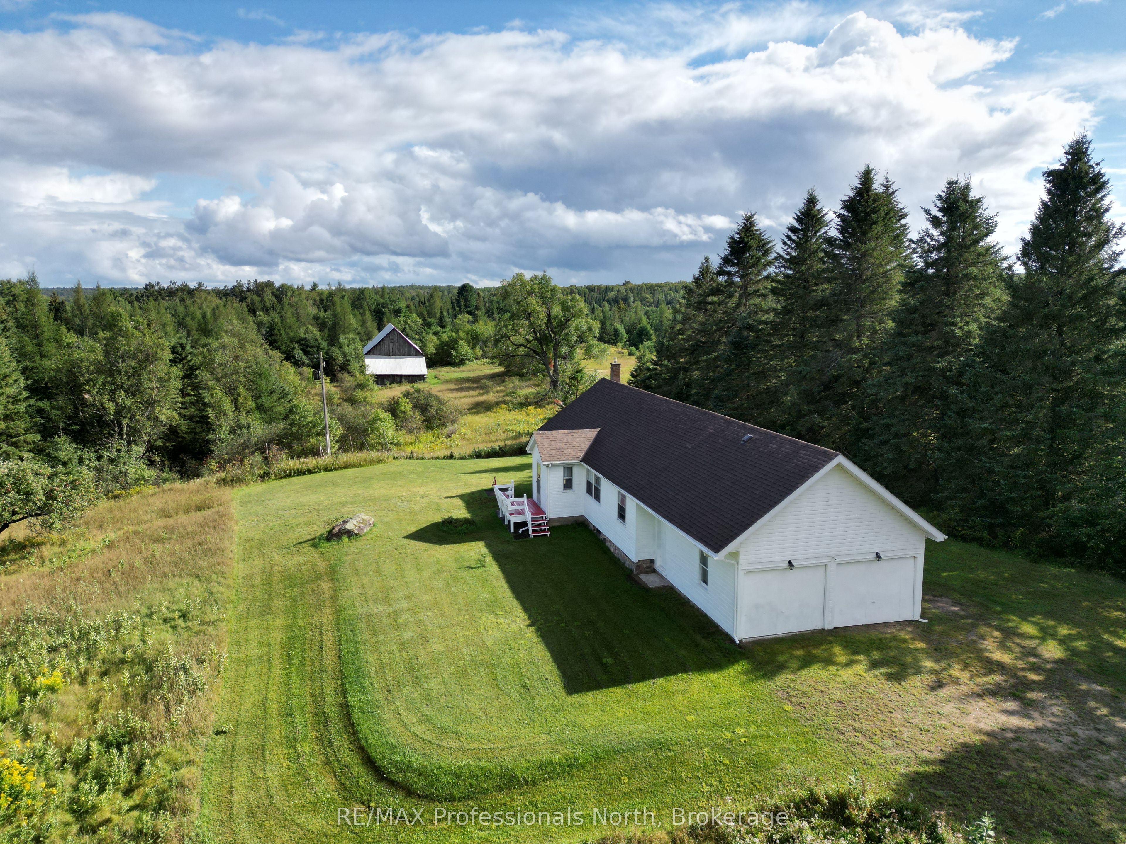 1418 Sedgwick Road Property Photo 1