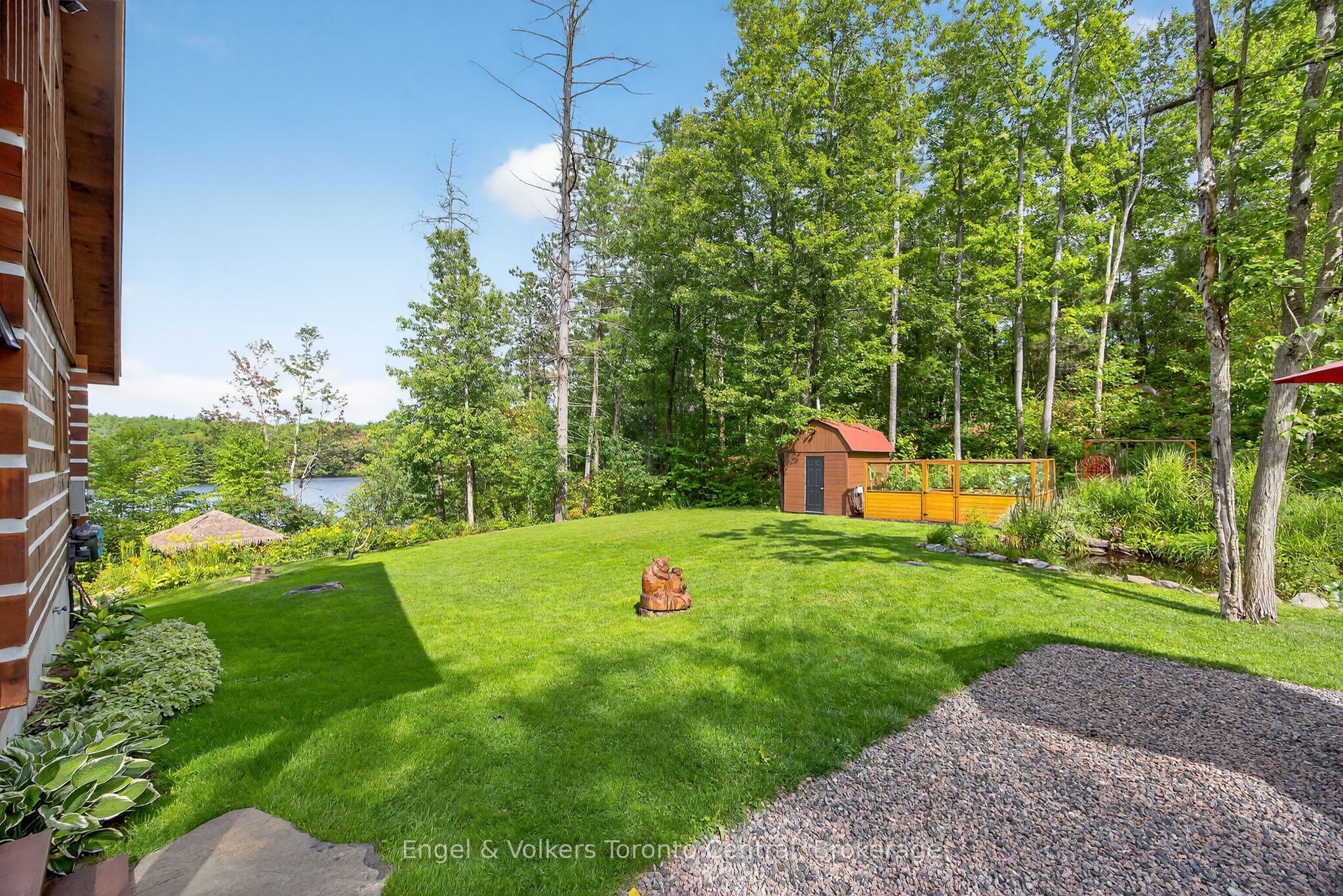 1042 Amanda Lane Property Photo 27