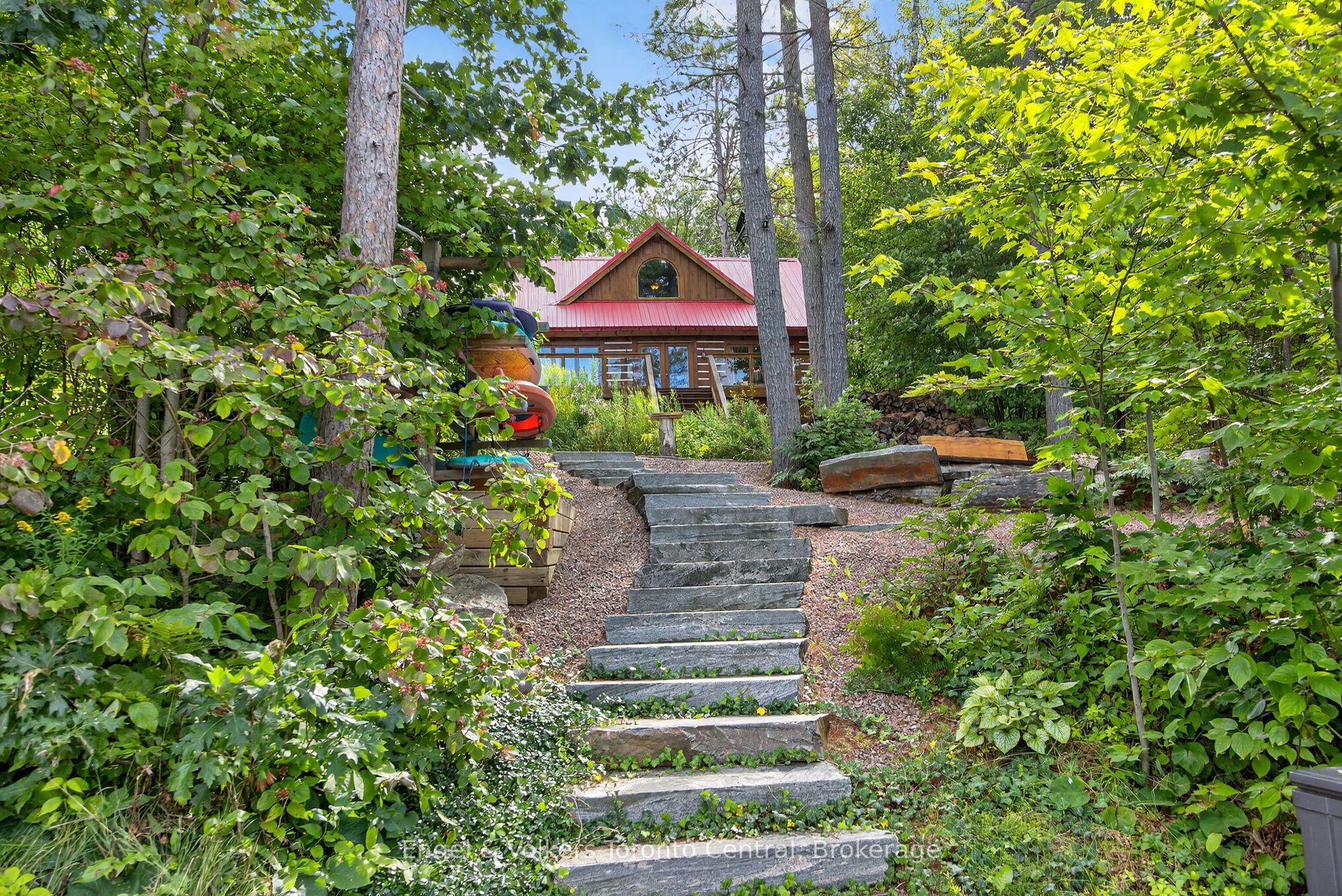1042 Amanda Lane Property Photo 39