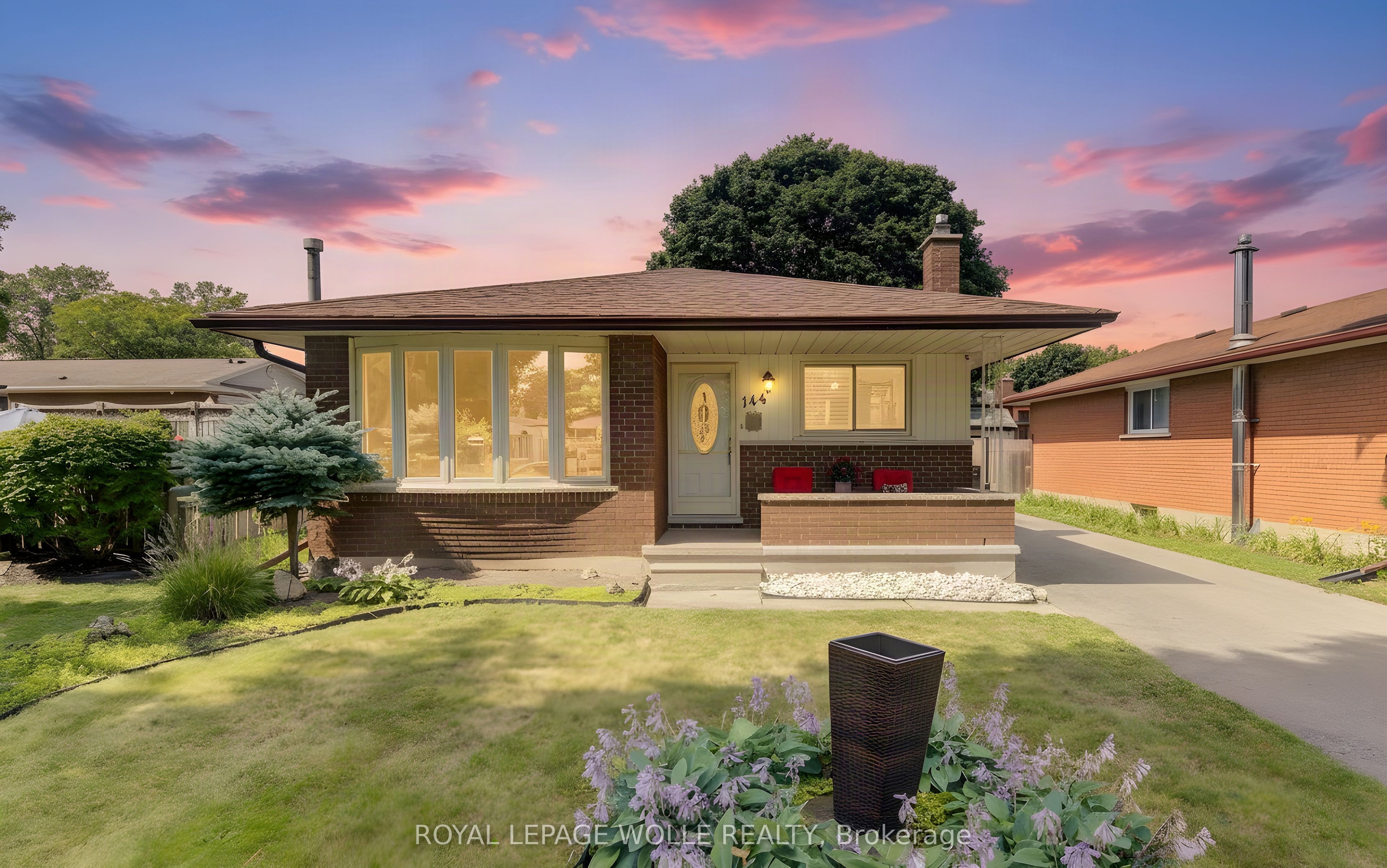 144 Holborn Drive Property Photo 1