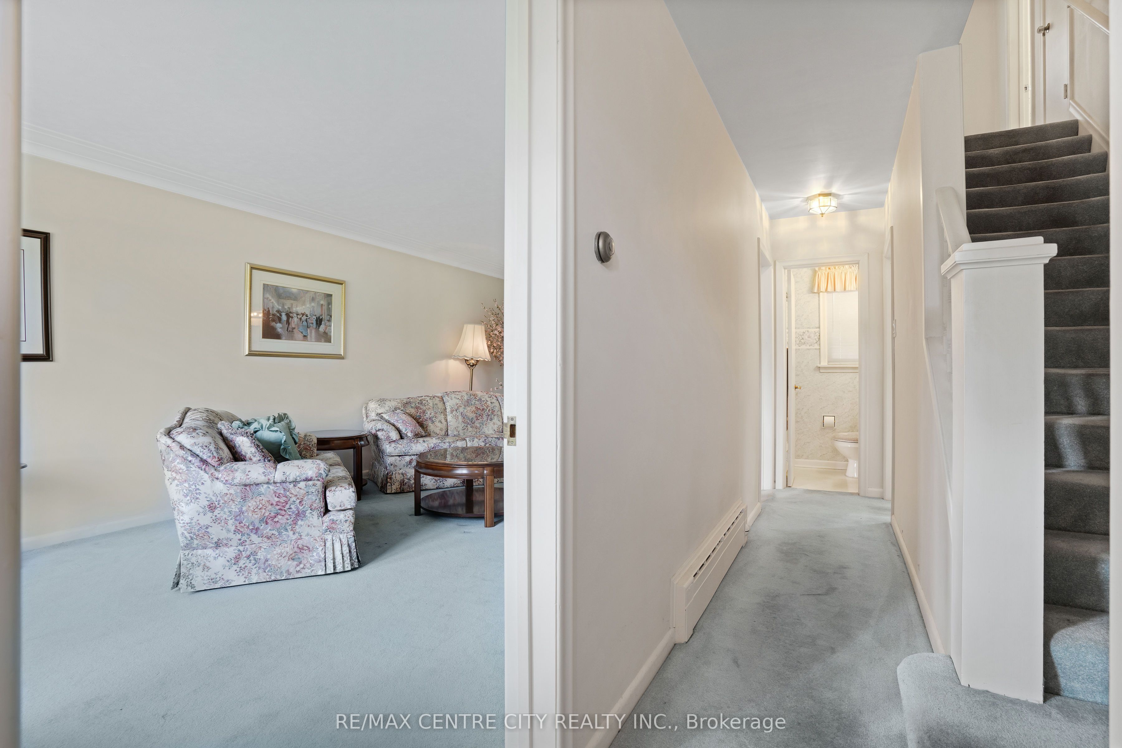 272 Sheldon Avenue N Property Photo 15
