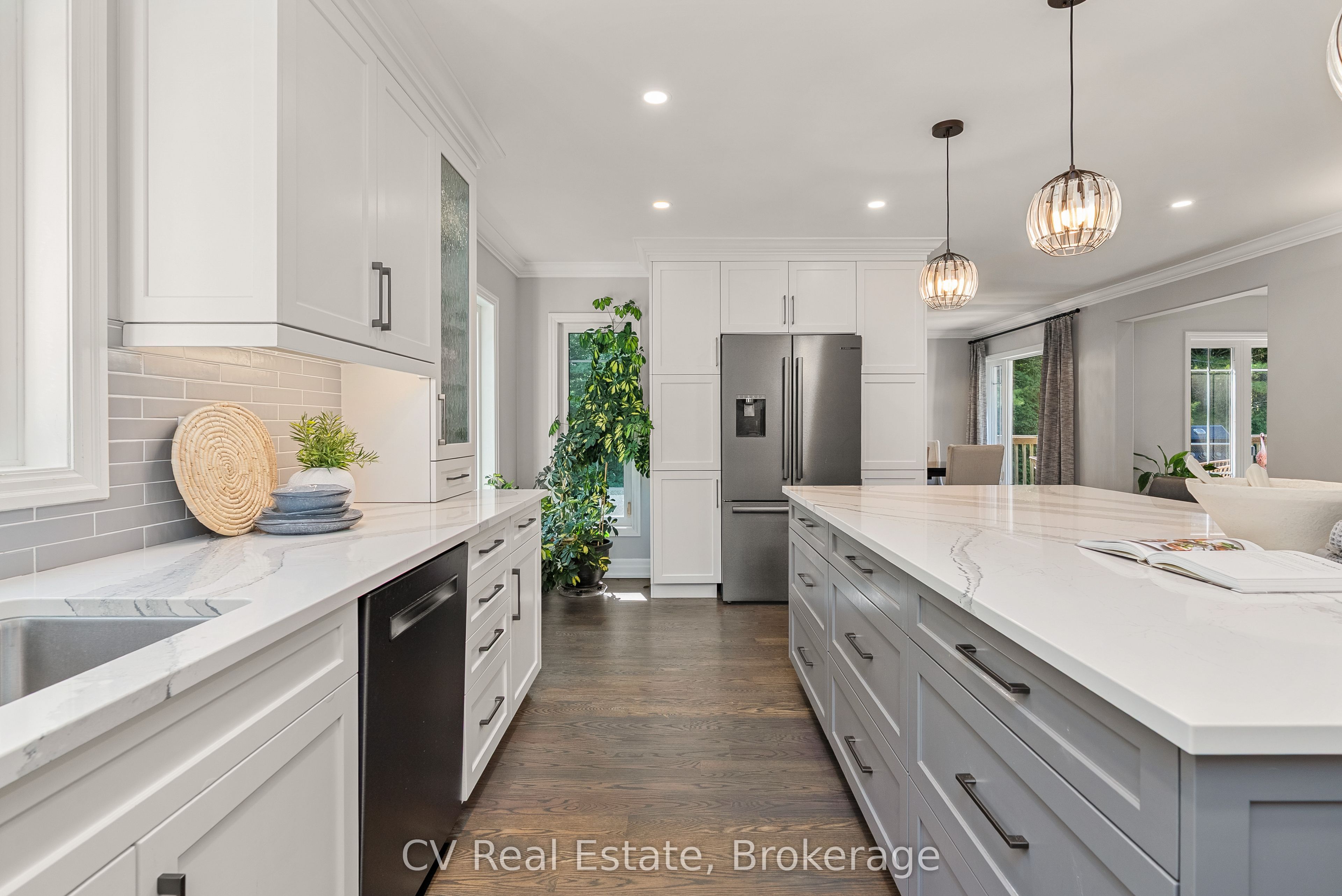 595530 4th Line Property Photo 19