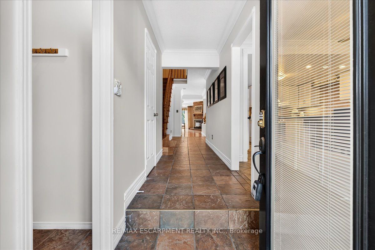 52 Sunvale Place Property Photo 3