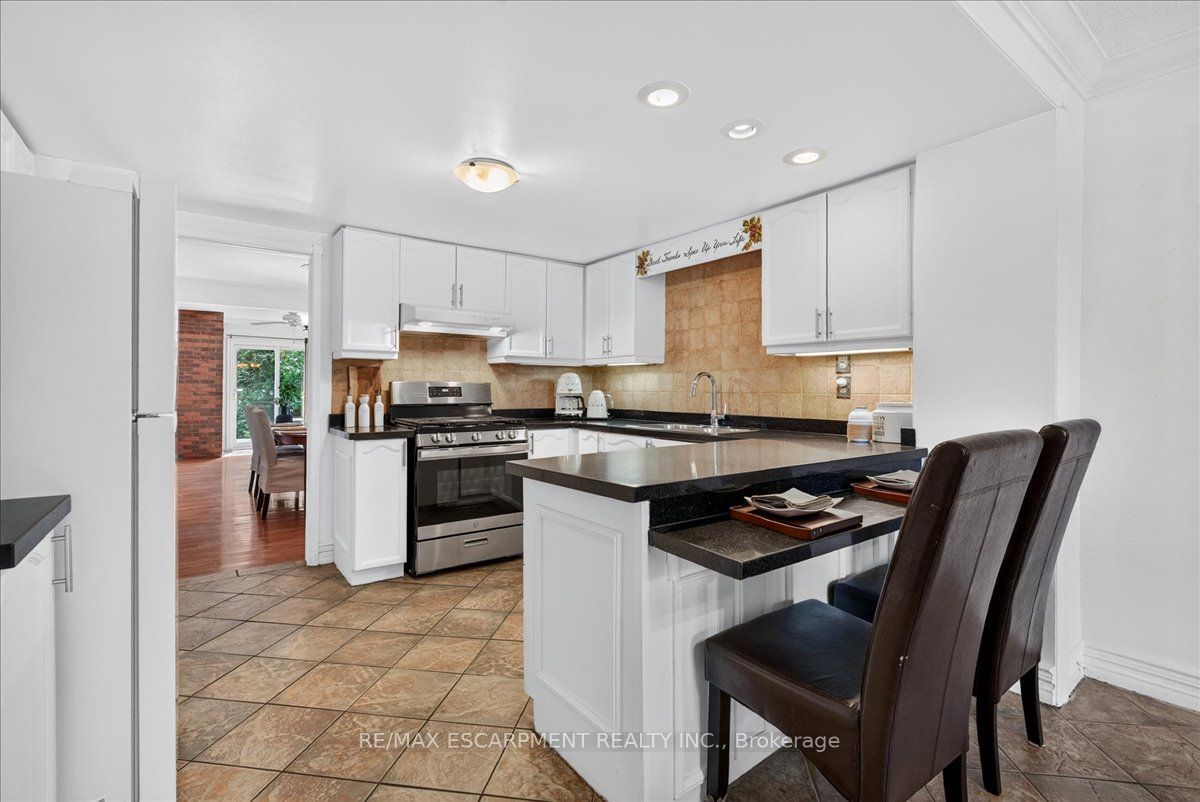 52 Sunvale Place Property Photo 14