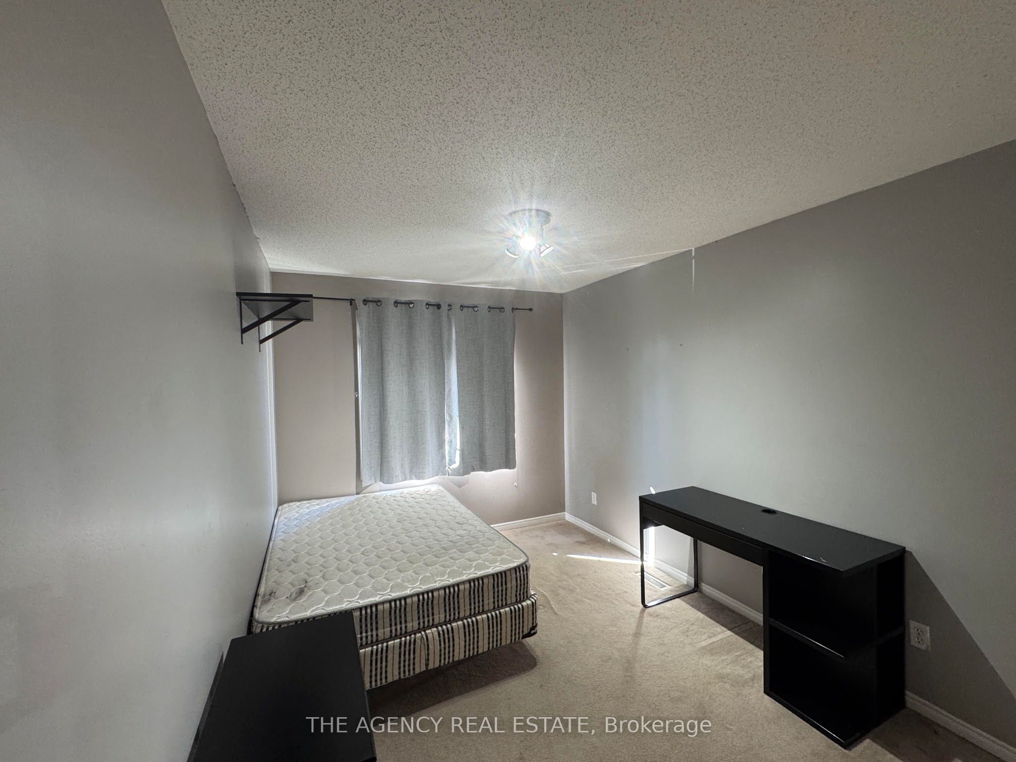 320 Ambleside Drive 60 Property Photo 10